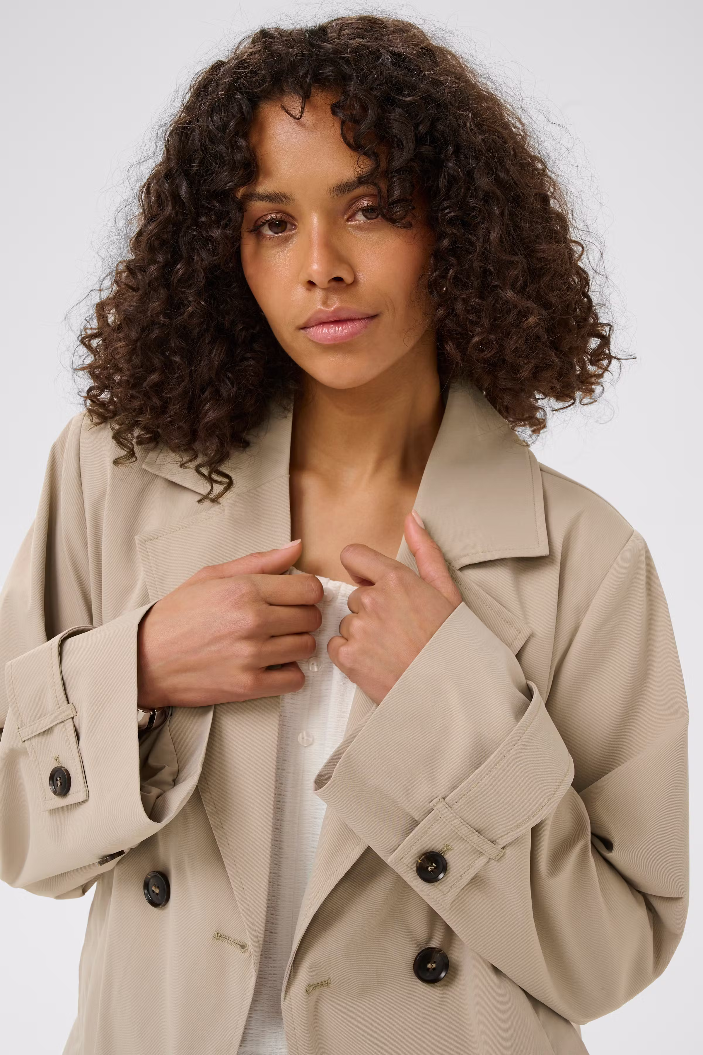 KAjacklyn Mantel LOOKBOOK DETAIL 10512482-1000101