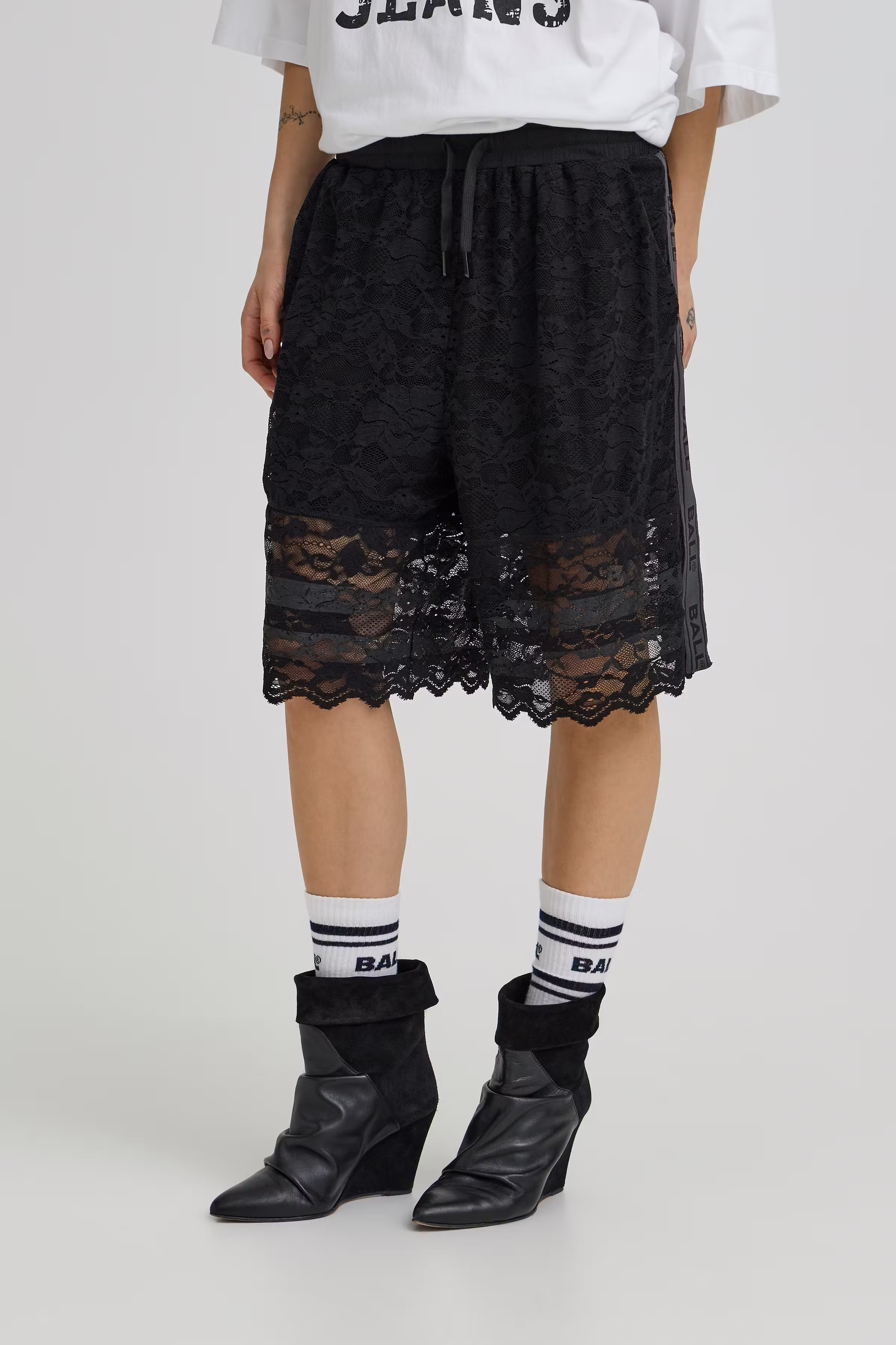 BAFINE Bermuda shorts LOOKBOOK FRONT 50408069-193911