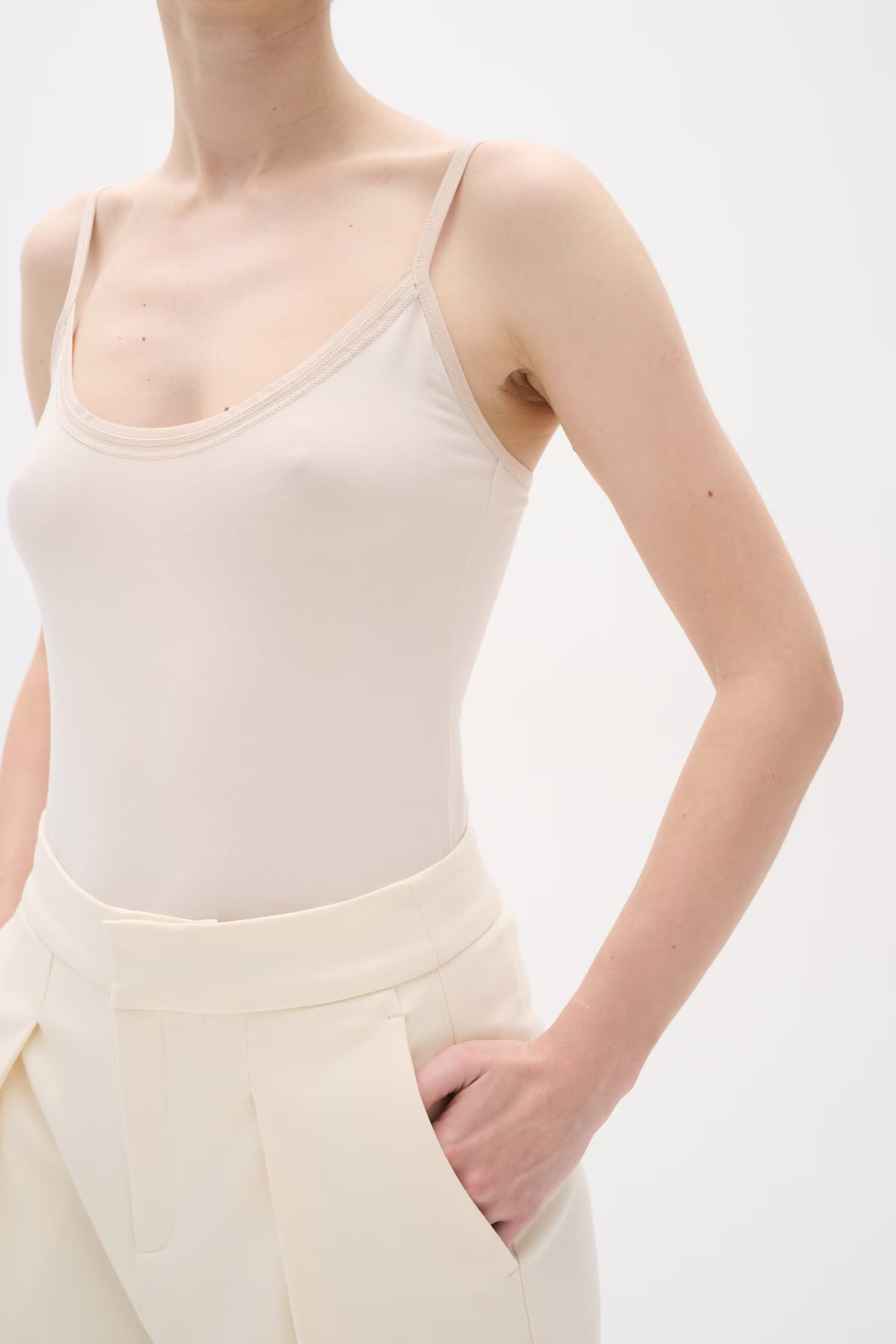 Finesse IWTop LOOKBOOK DETAIL 30100292-10146