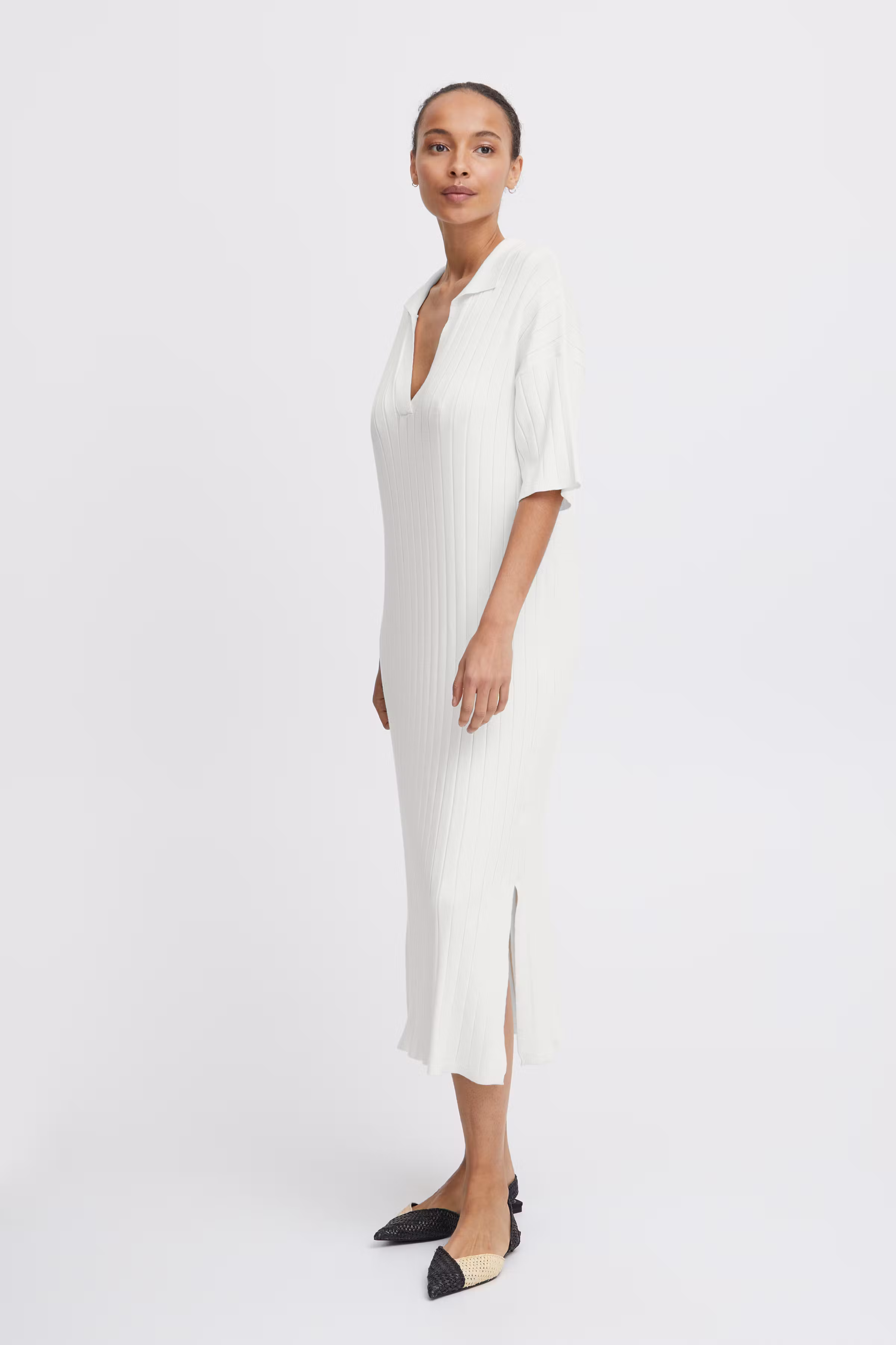 BYMOBENA Kleid LOOKBOOK FRONT 20814624-114300