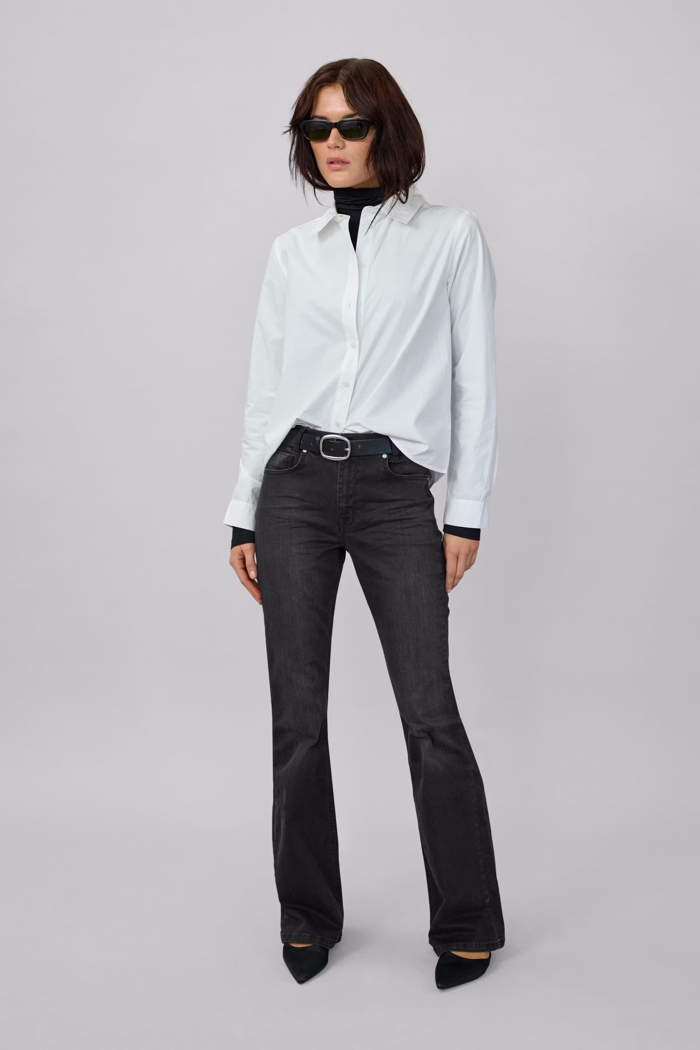 36 THE DEKOTA HIGH BOOTCUT LOCATION NONE 10704209-100069