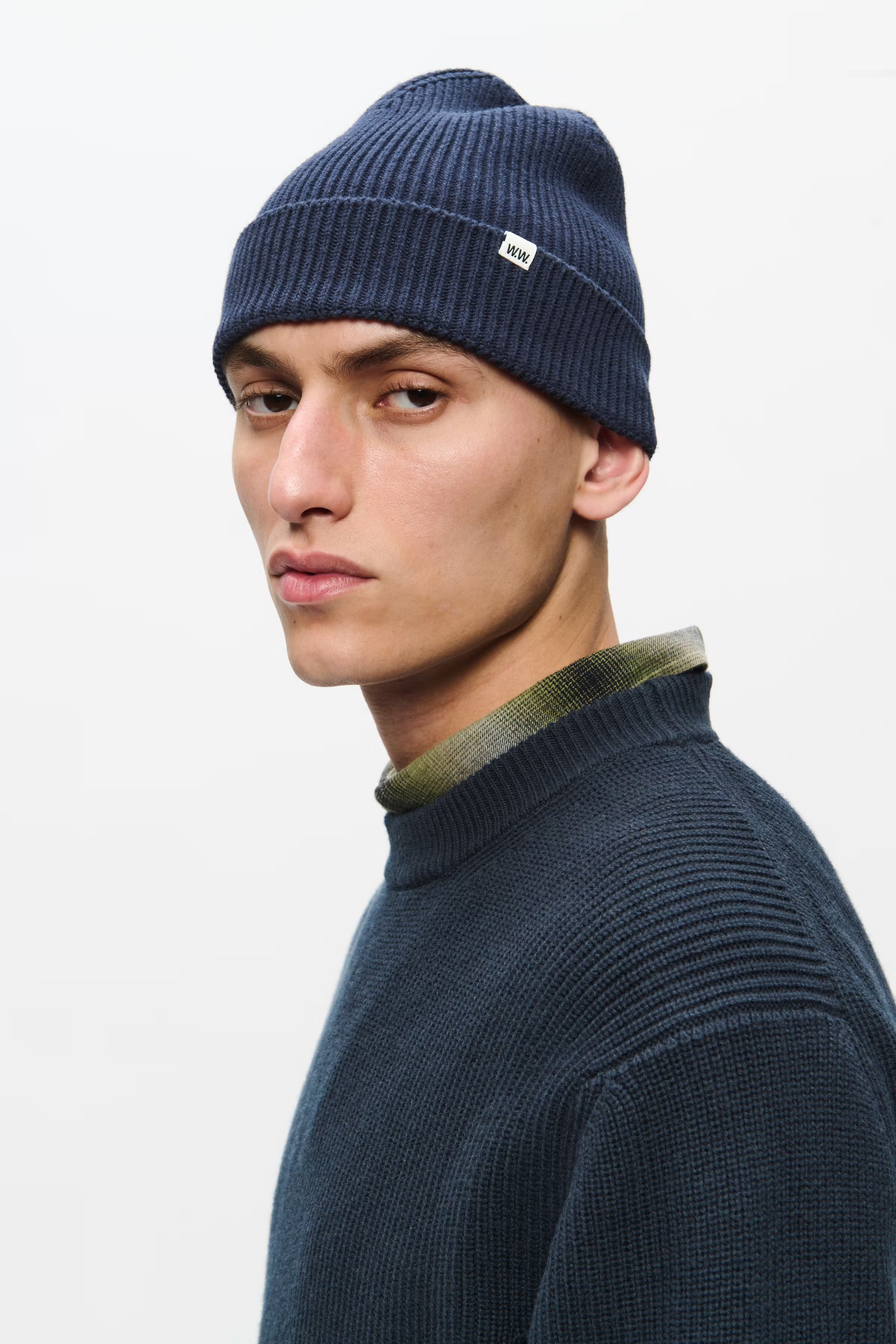 WWEddie beanie LOOKBOOK DETAIL 30251647-194011