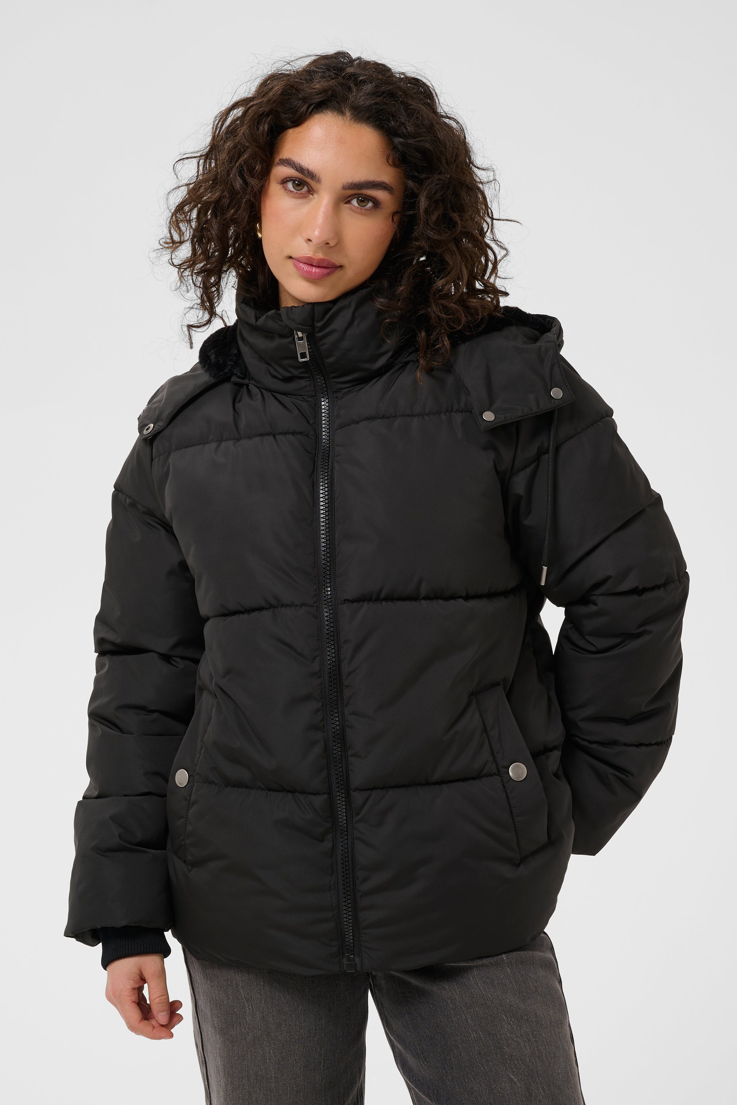 KAnikalui Outerwear LOOKBOOK FRONT 10511828-100121