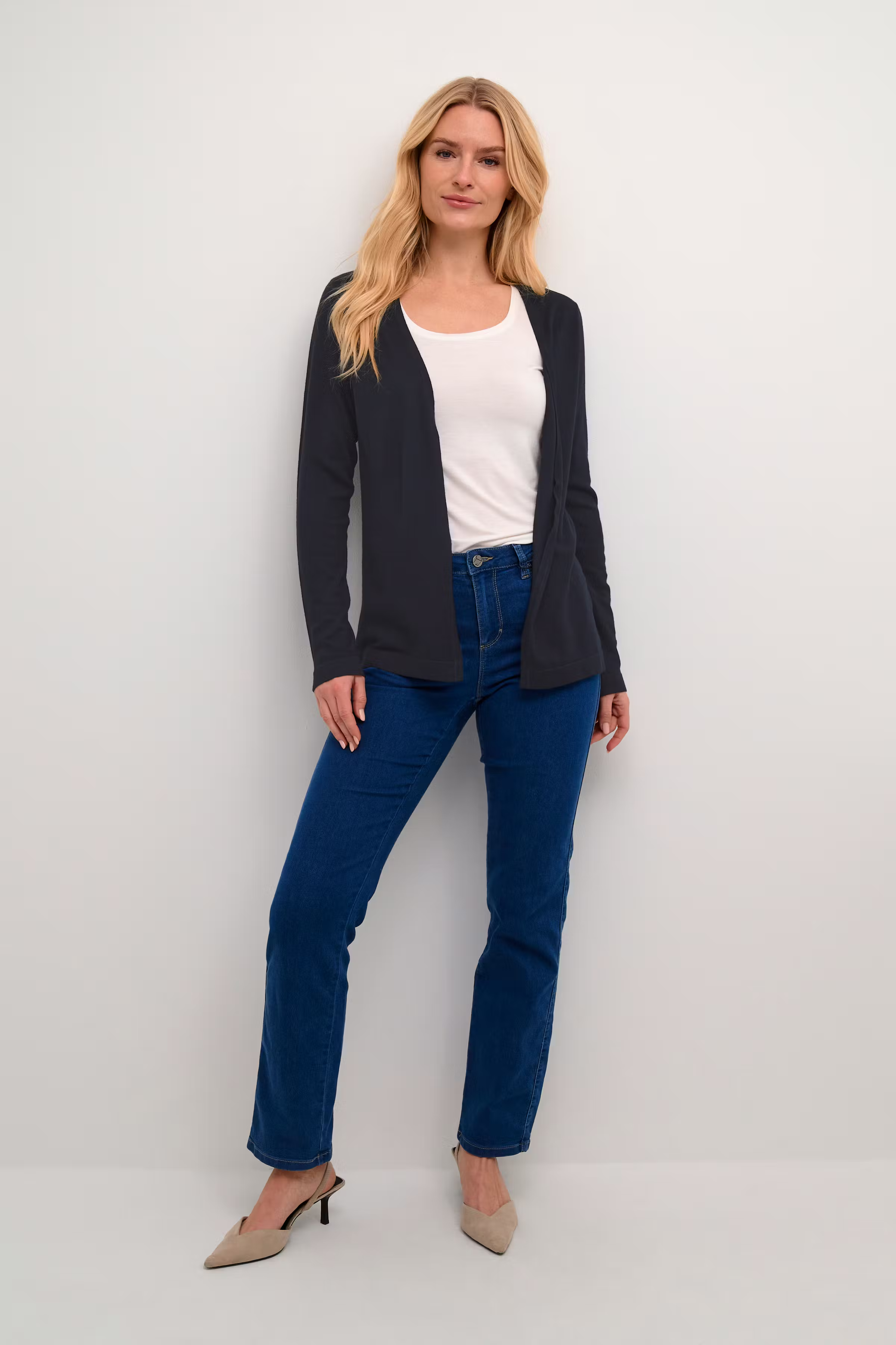 KAfenia Cardigan LOOKBOOK FRONT 10551503-52737