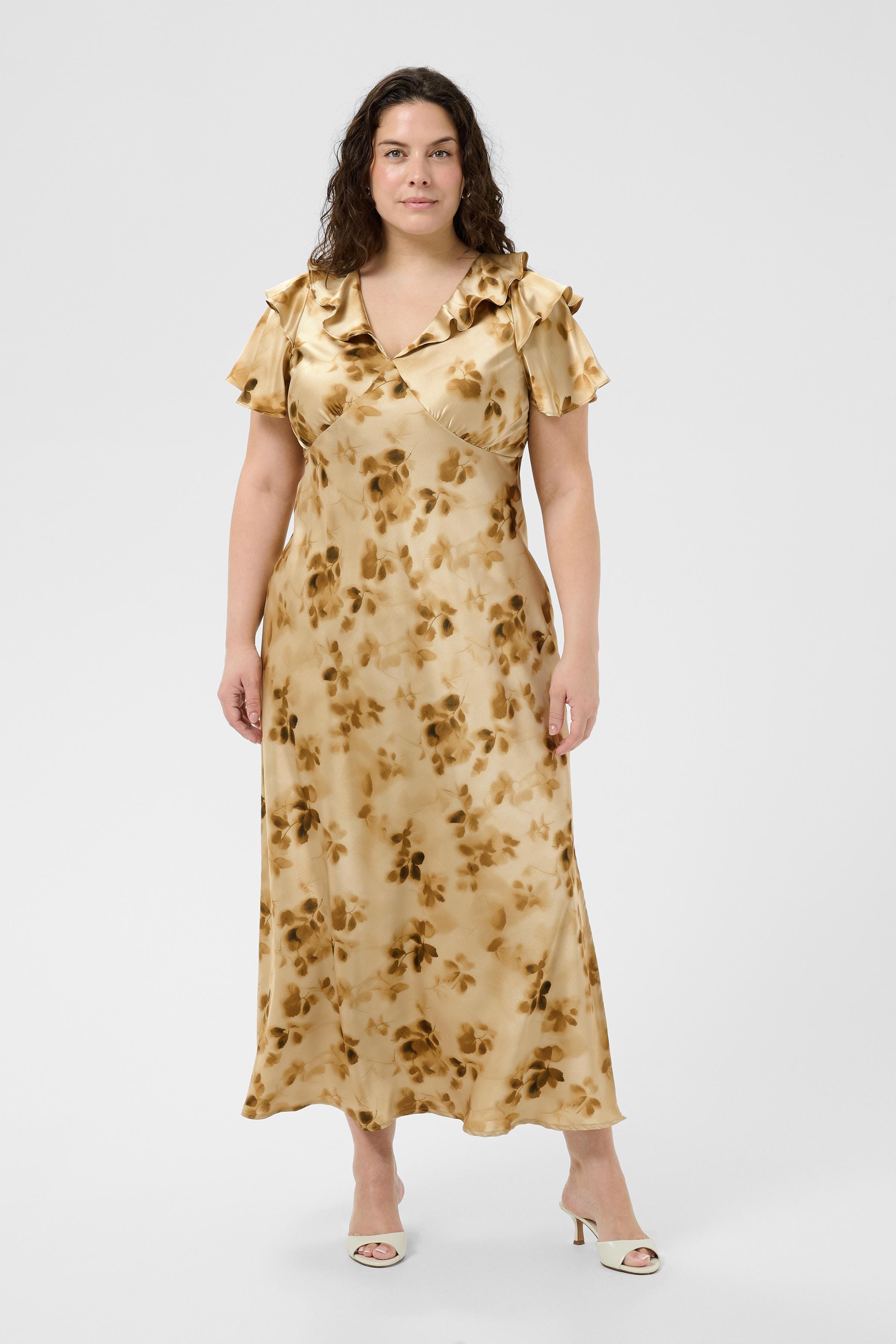KCjamie Kleid LOOKBOOK FRONT 10584344-1000821