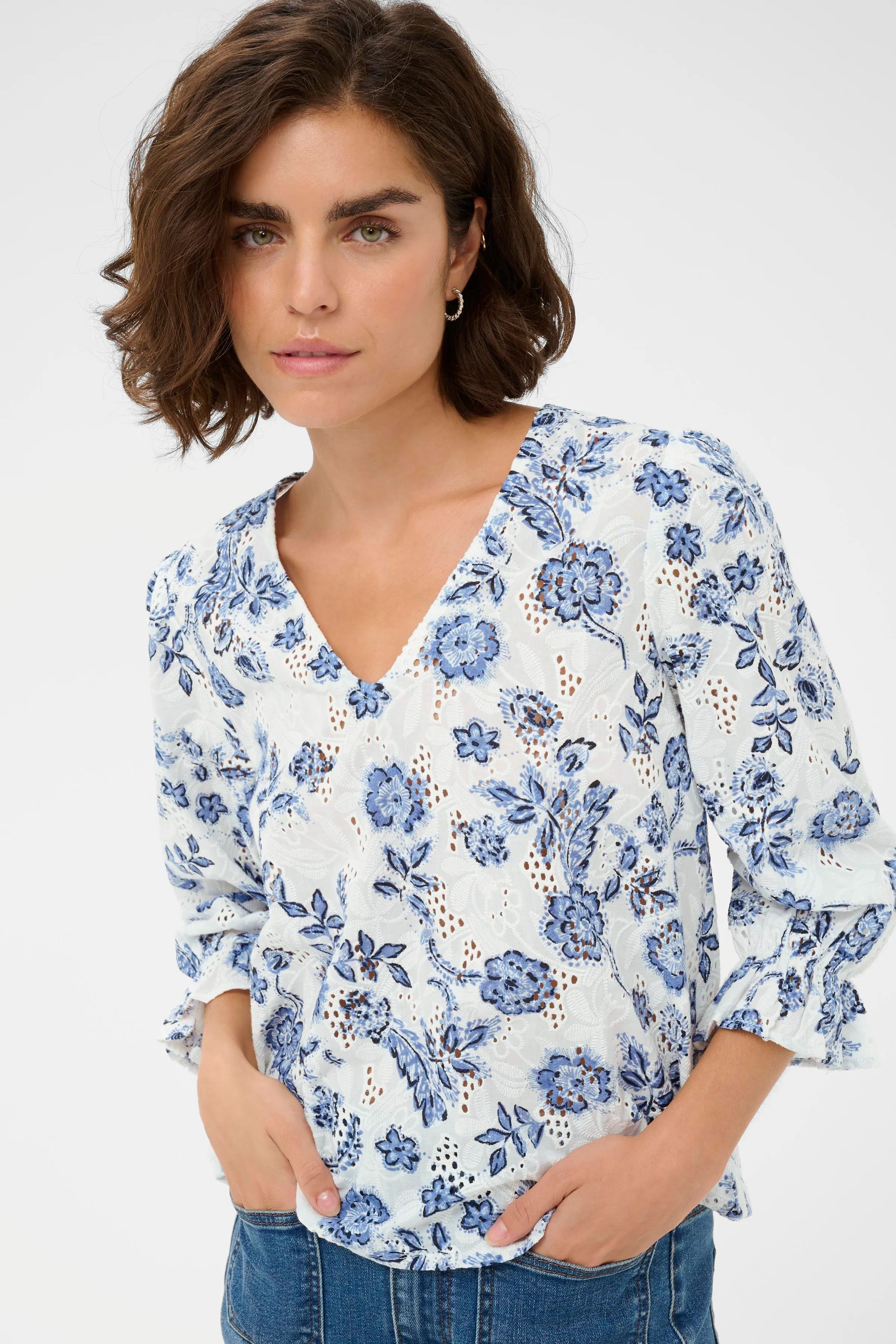 KAulla Blouse in black gray graphic colour | KAFFE Clothing