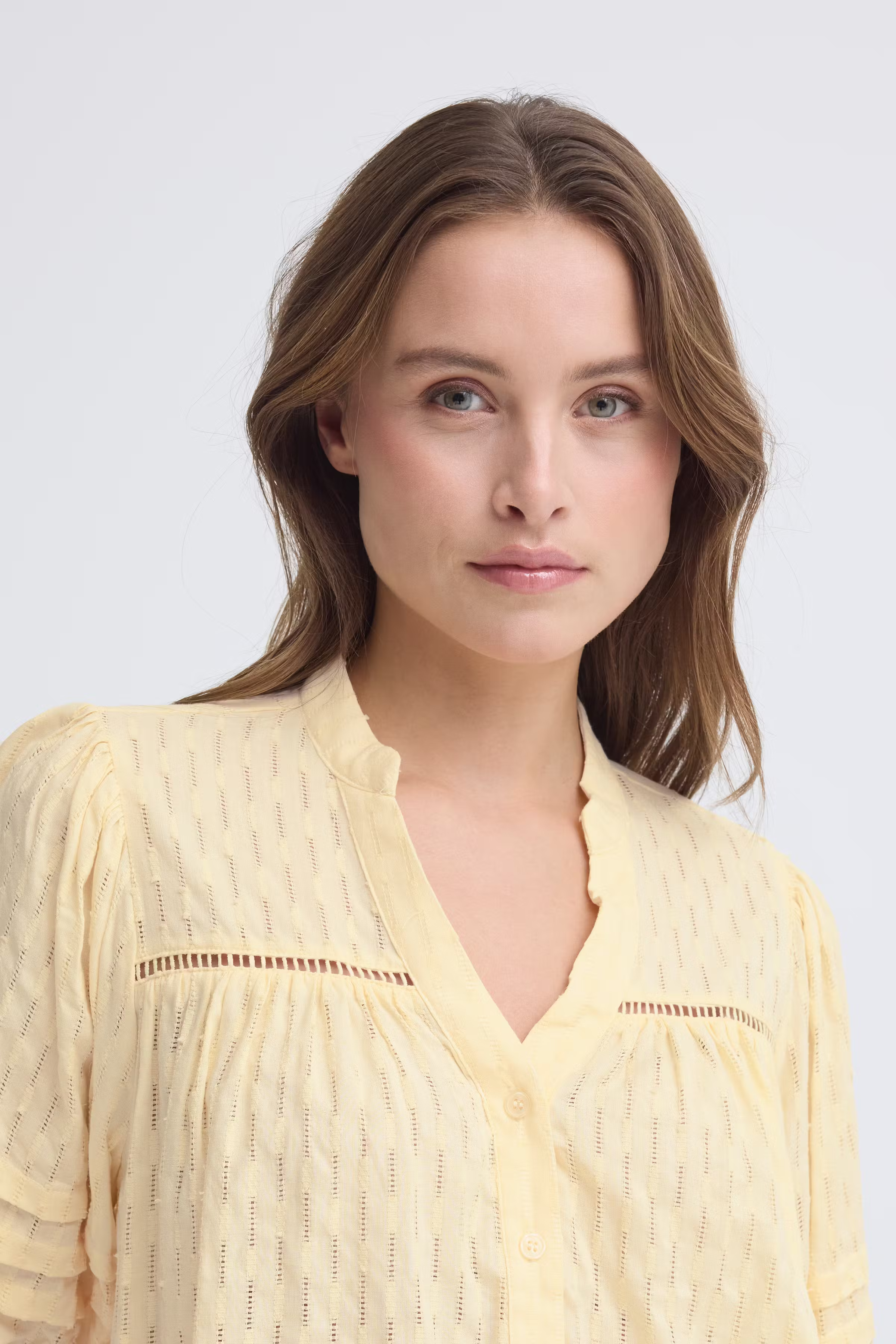SBGRAZIE Bluse LOOKBOOK DETAIL 22101160-120825