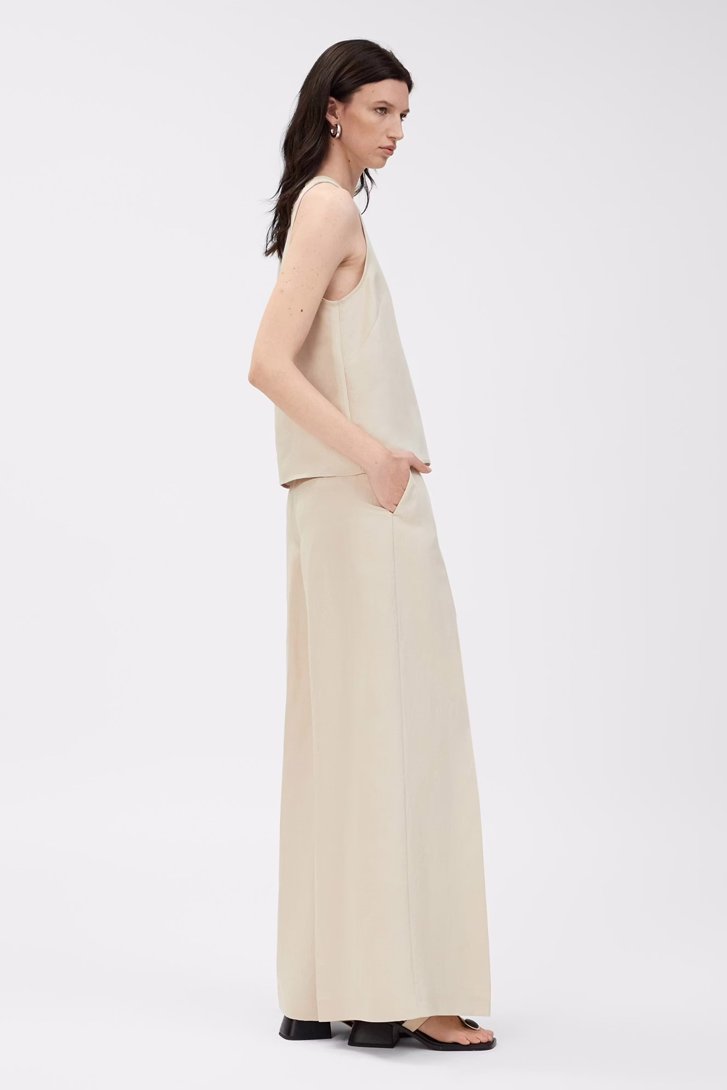 TAILOR Top LOOKBOOK FRONT 30600272-BE447