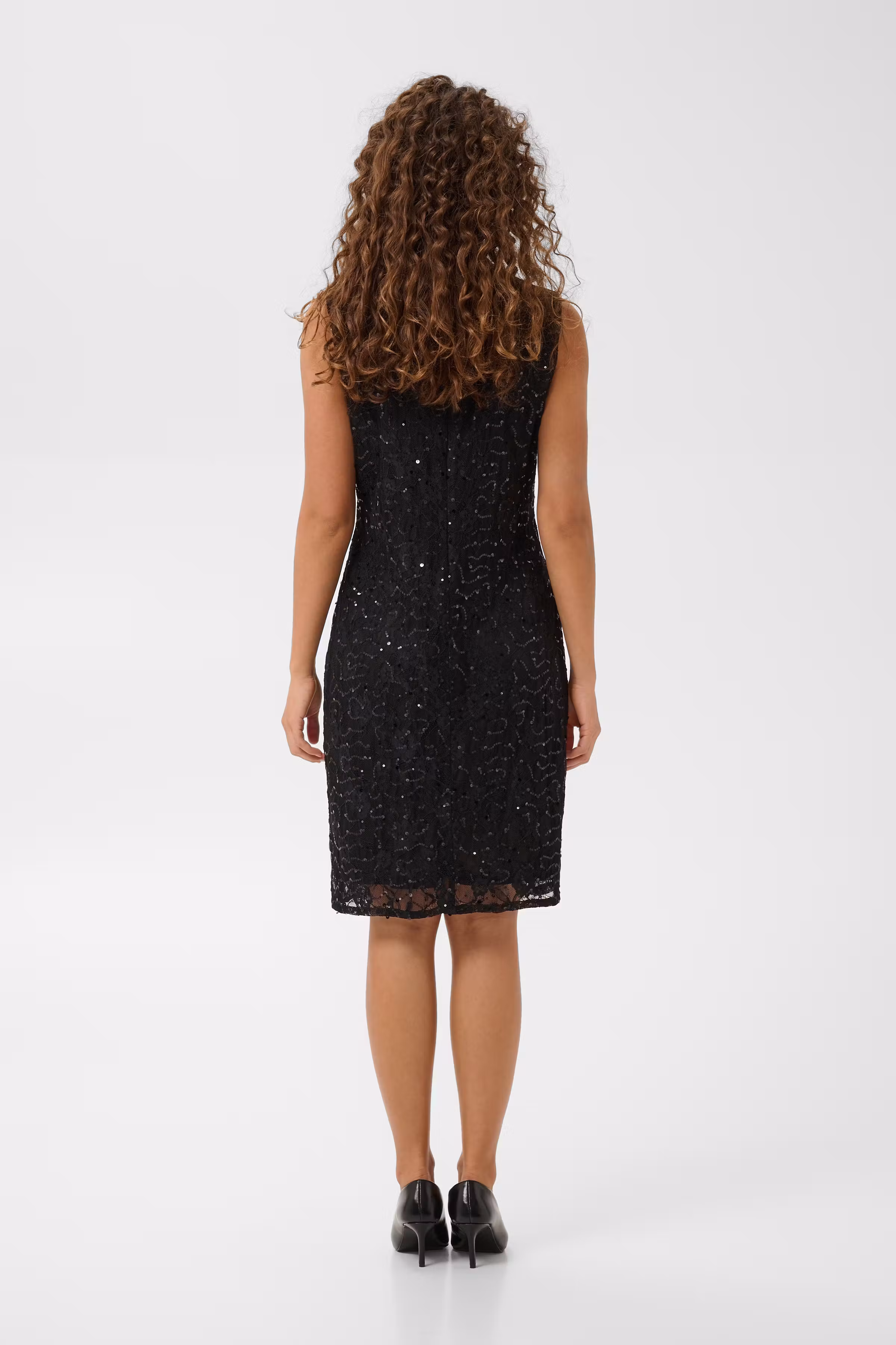 CUROBIN Sequin dress
 LOOKBOOK BACK 50114090-194008
