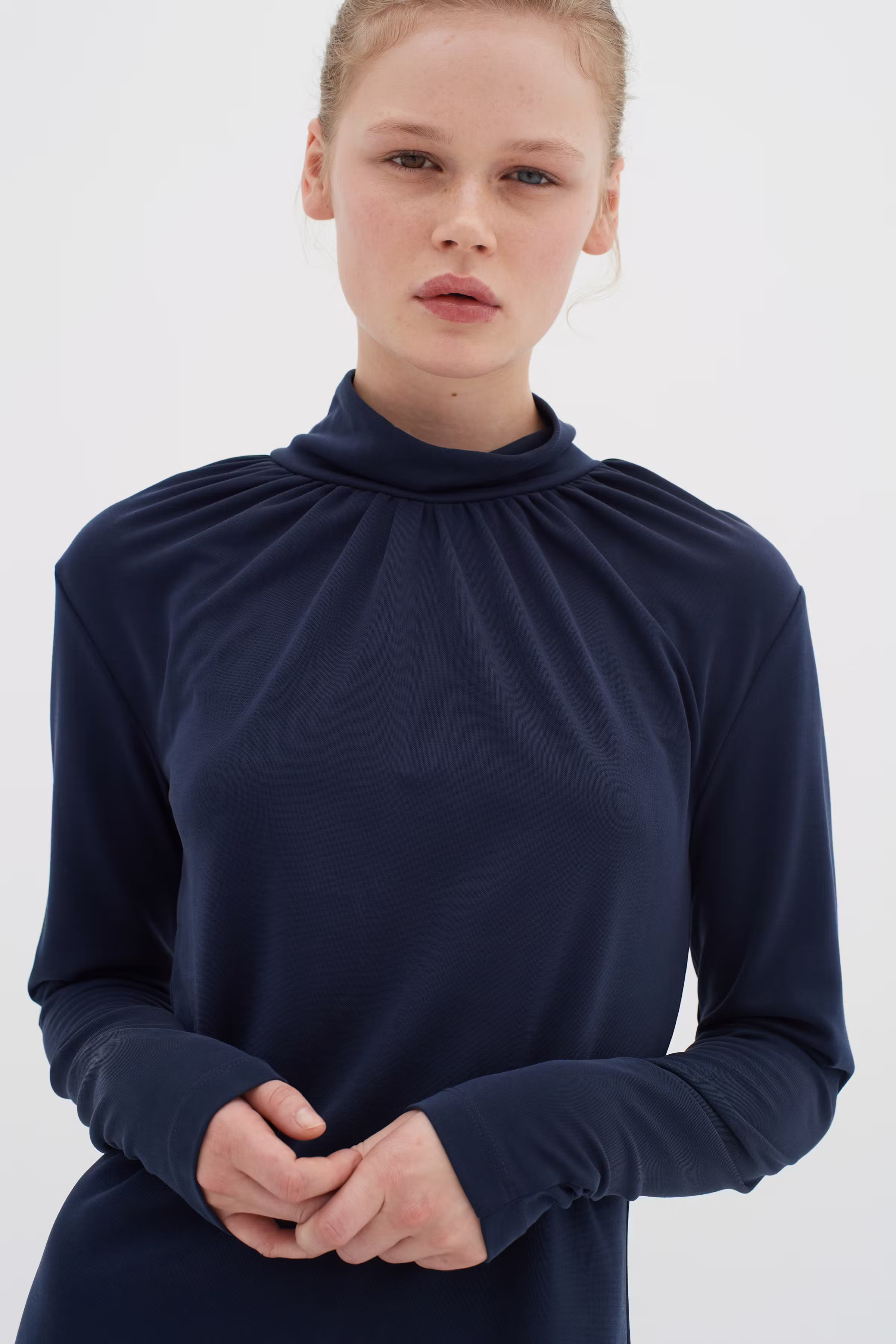 AmandusIW Kjole LOOKBOOK DETAIL 30109004-300005