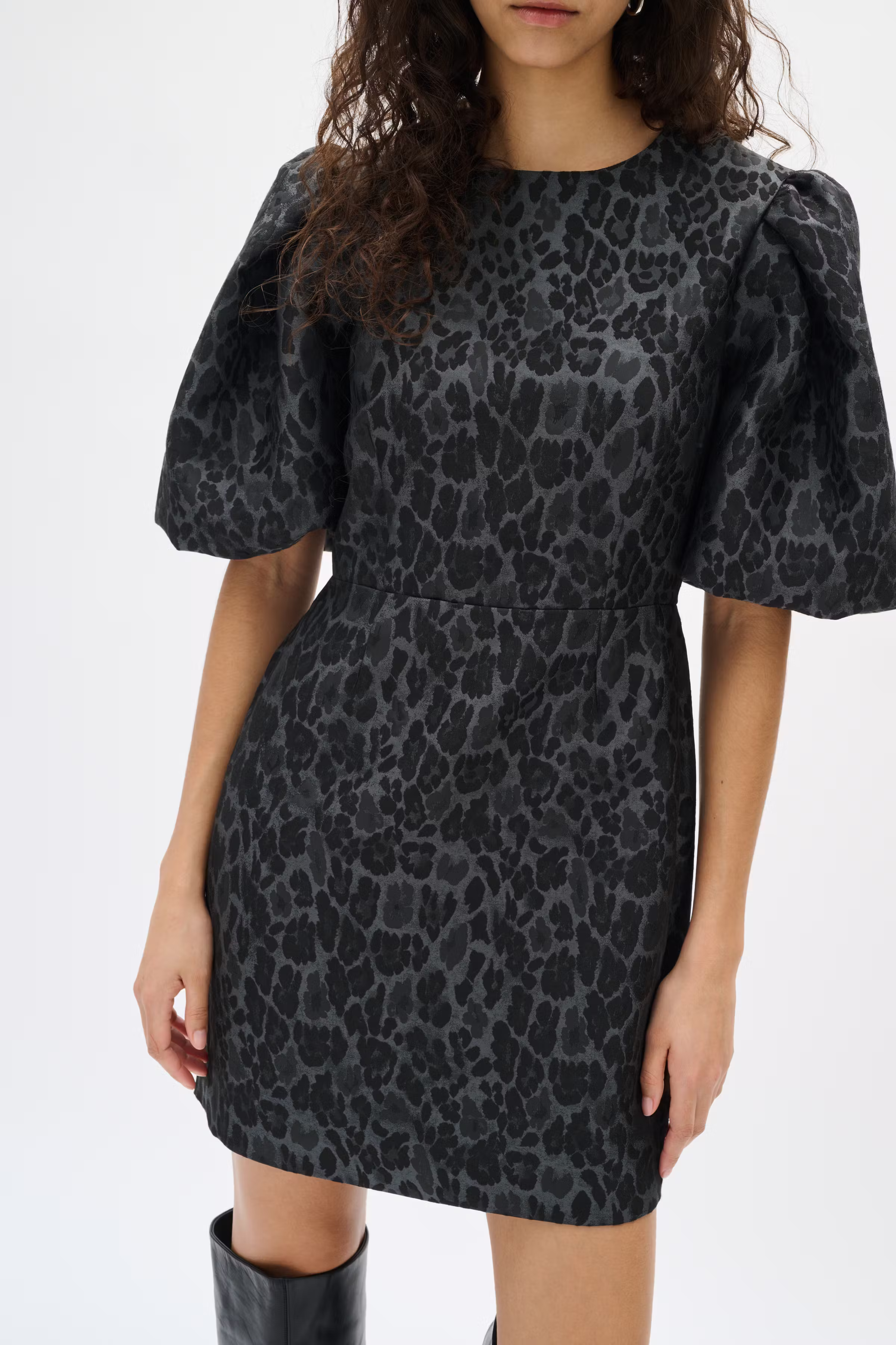 ZINAIW Kjole LOOKBOOK DETAIL 30112094-194008