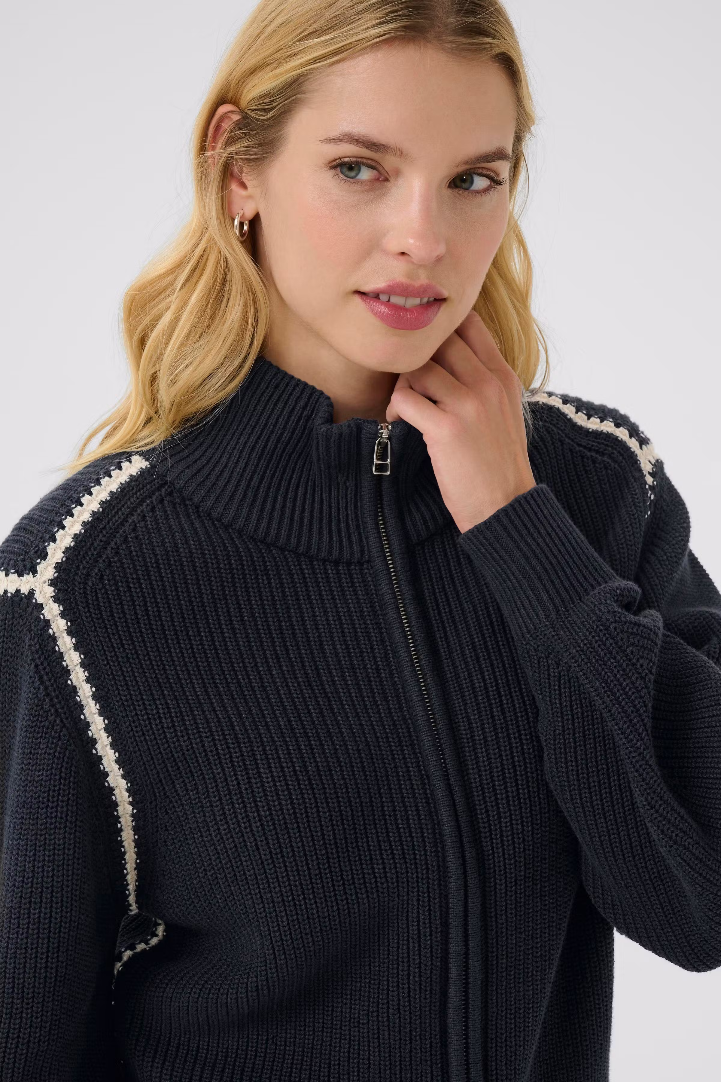 SemraPW Cardigan LOOKBOOK DETAIL 30309984-304241