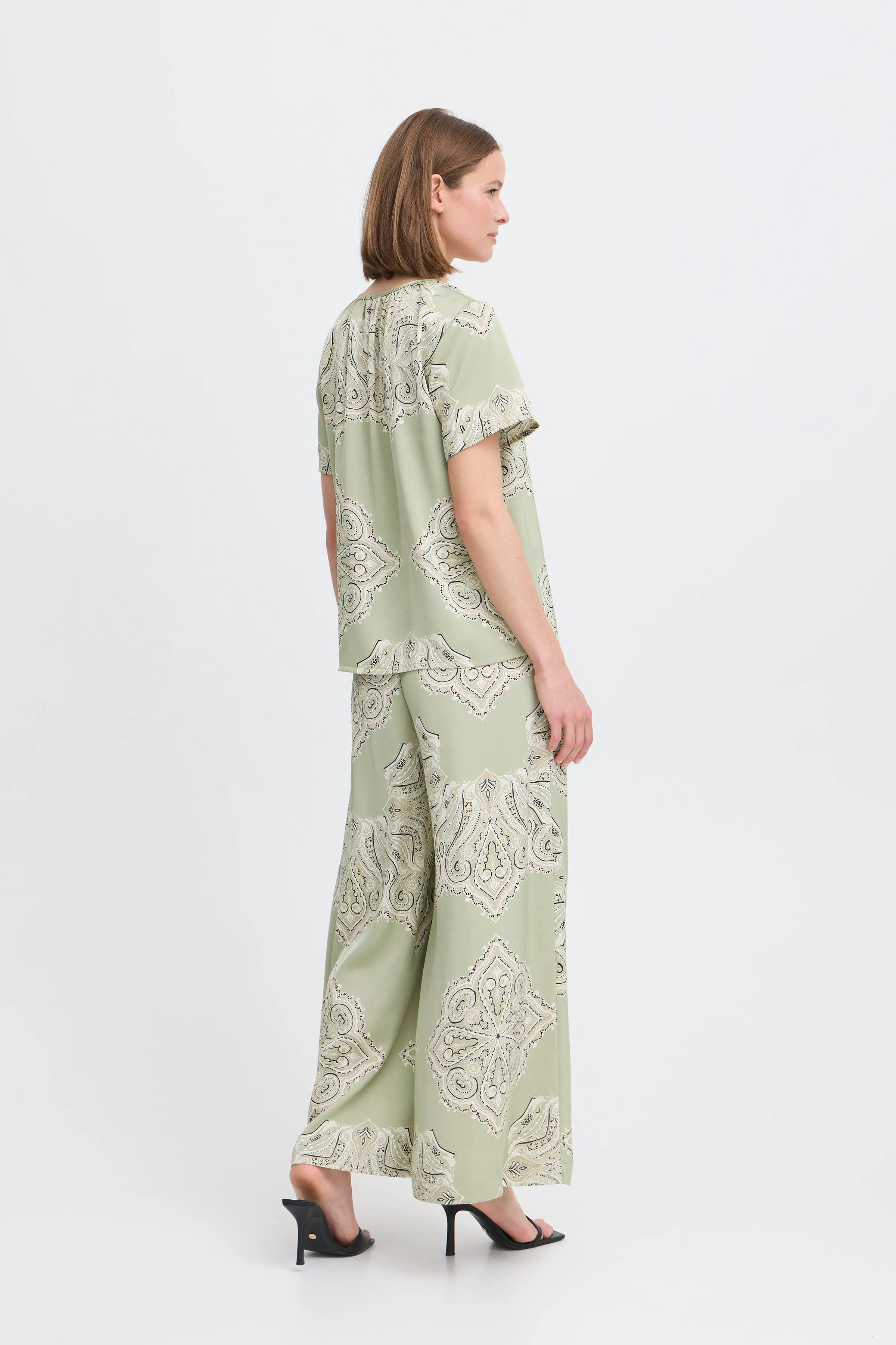 BYJANNIKE Bluse LOOKBOOK BACK 20816807-204738