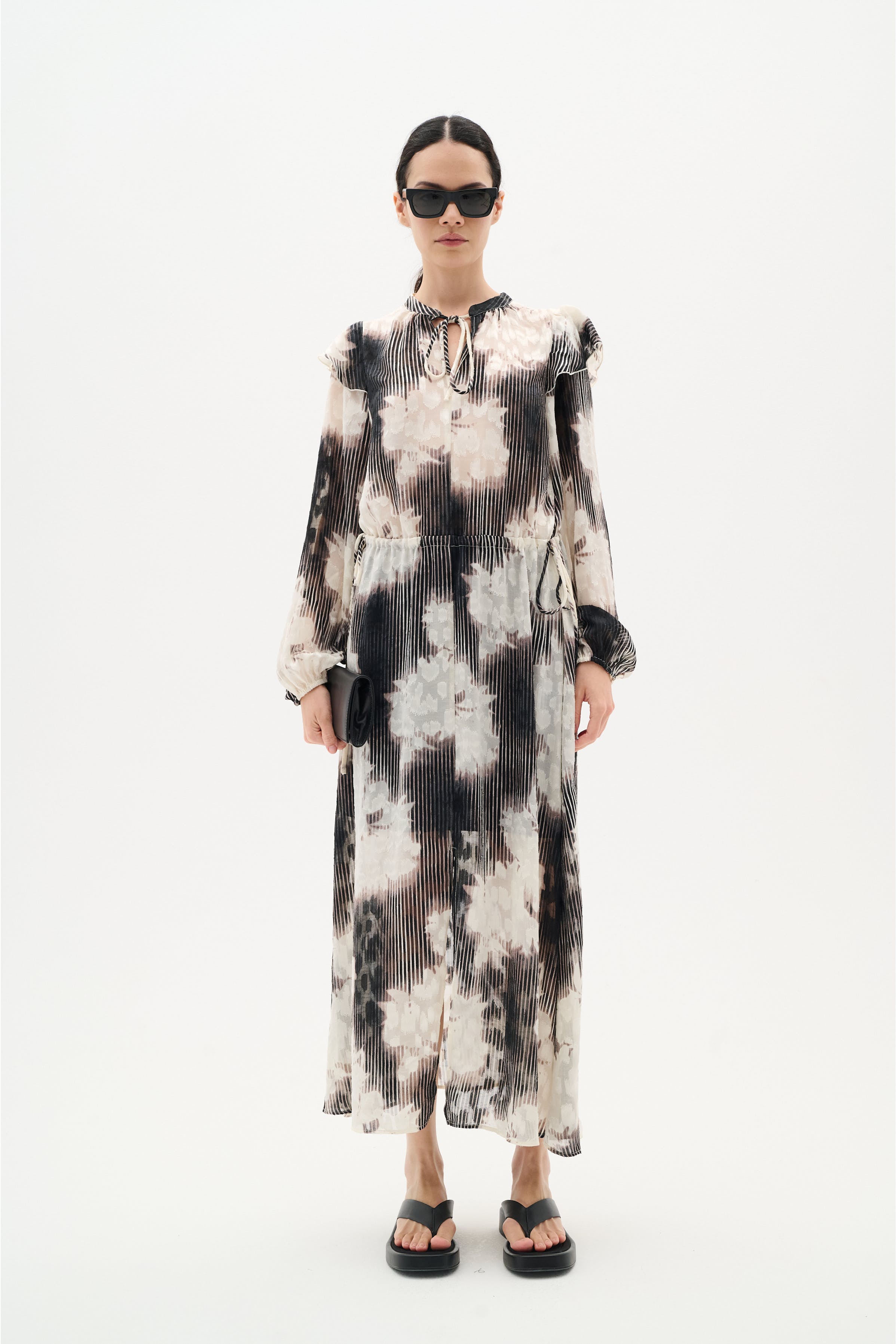 CielleIW Jurk LOOKBOOK FRONT 30110493-303573