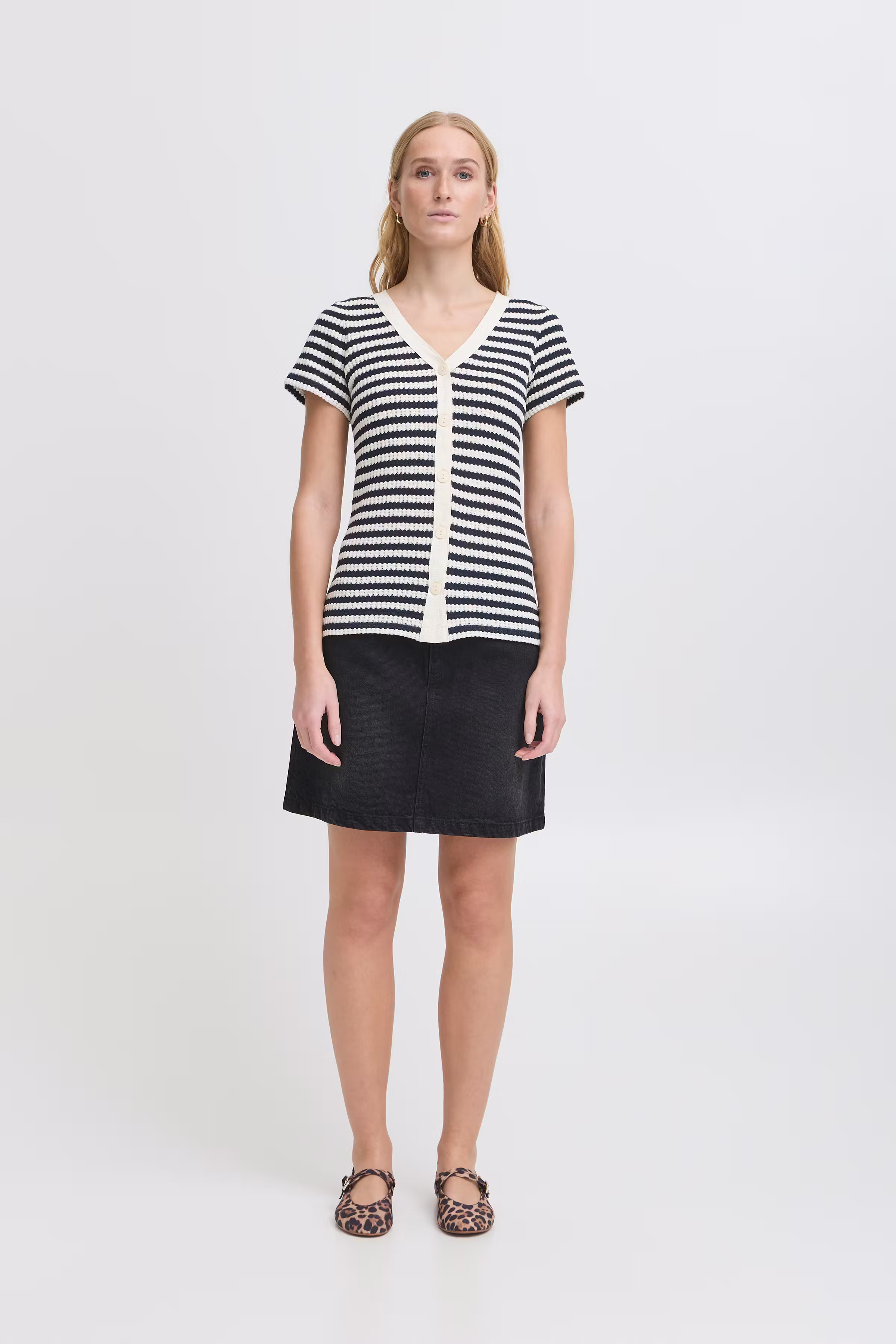 IHLORIANNA T-shirt LOOKBOOK FRONT 20123628-204487