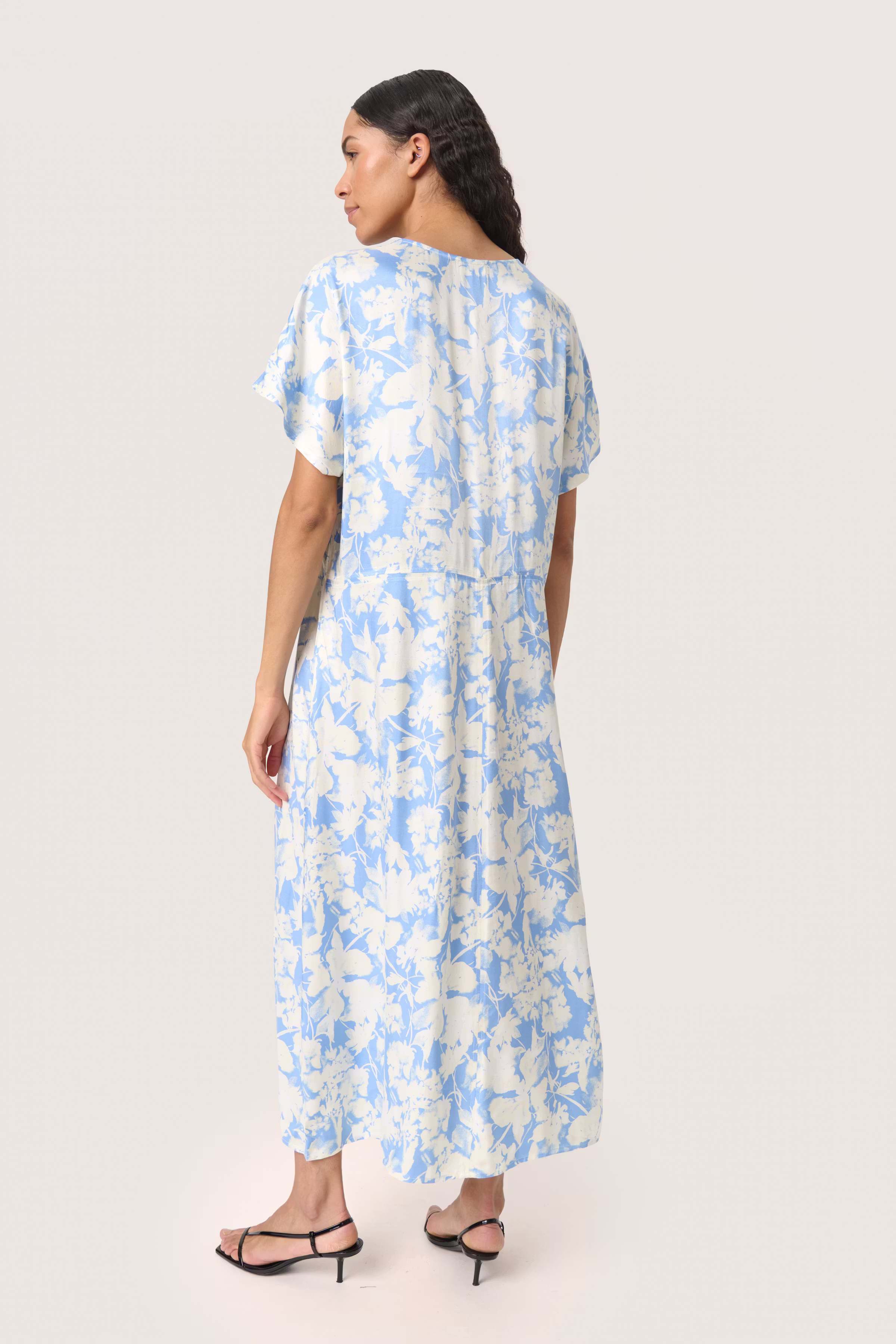 SLBecca Dress LOOKBOOK BACK 30408383-303921