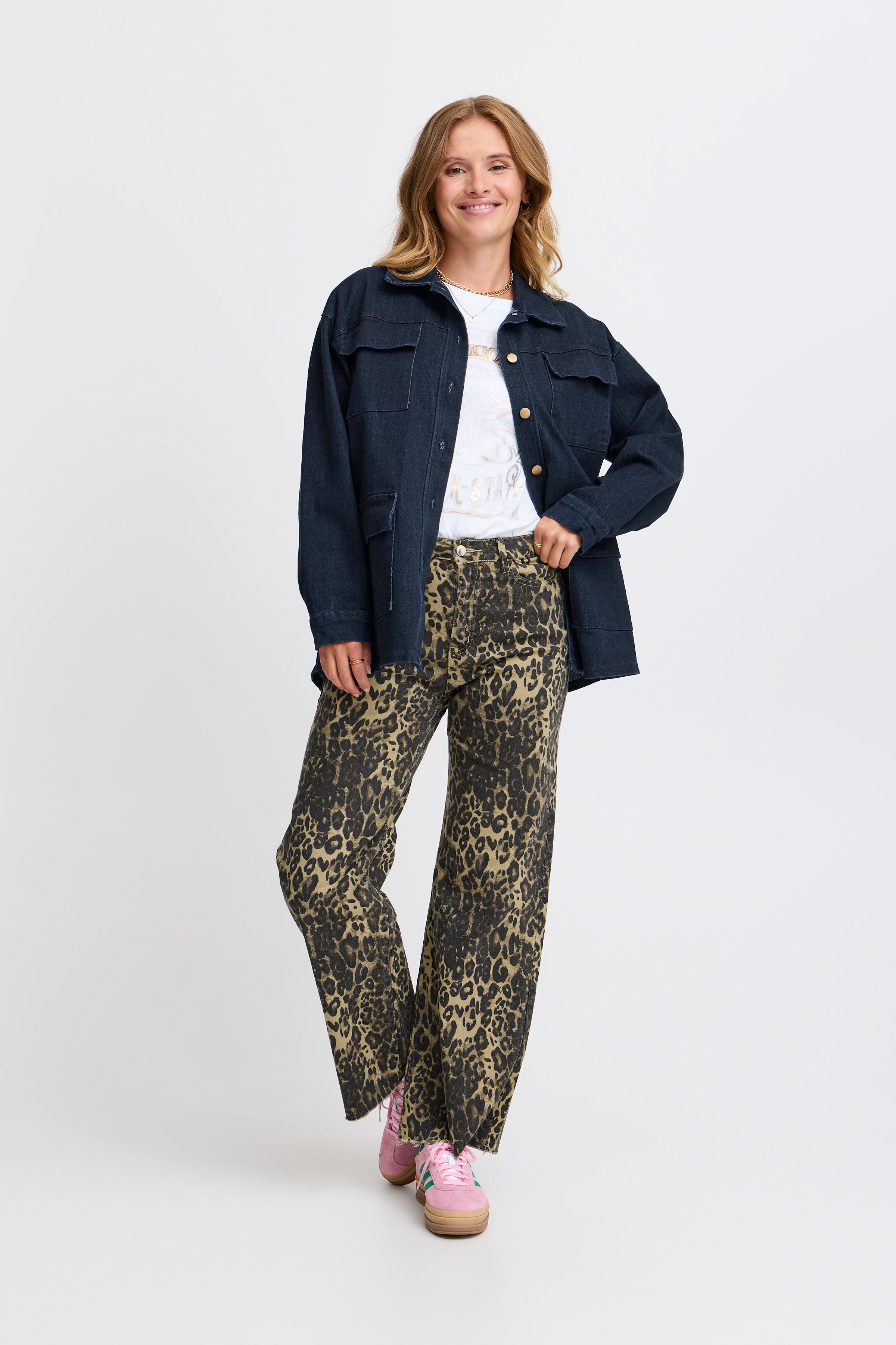 SBGUGGA Casual jakke LOOKBOOK FRONT 22100729-194118