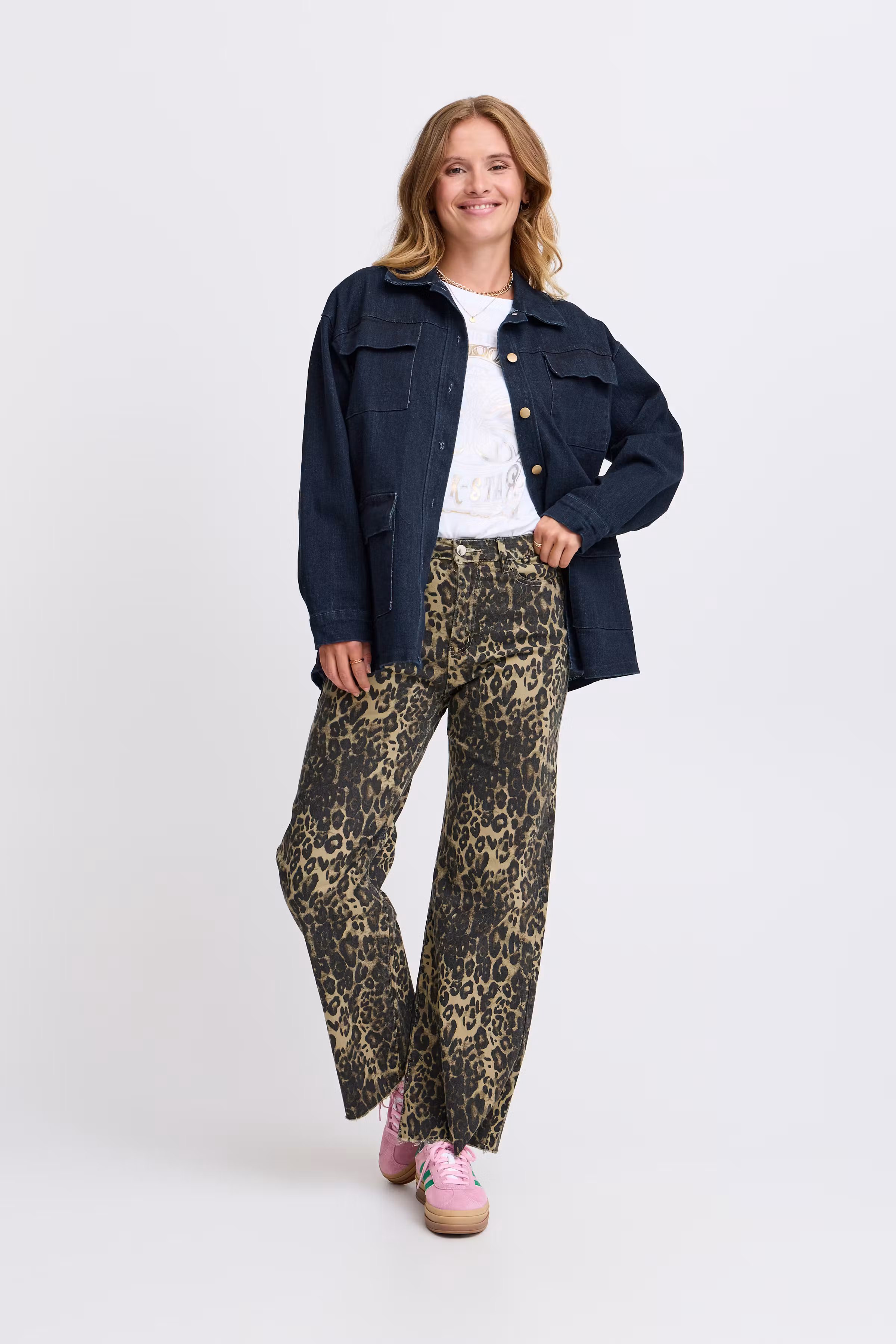 SBGUGGA Casual jakke LOOKBOOK FRONT 22100729-194118