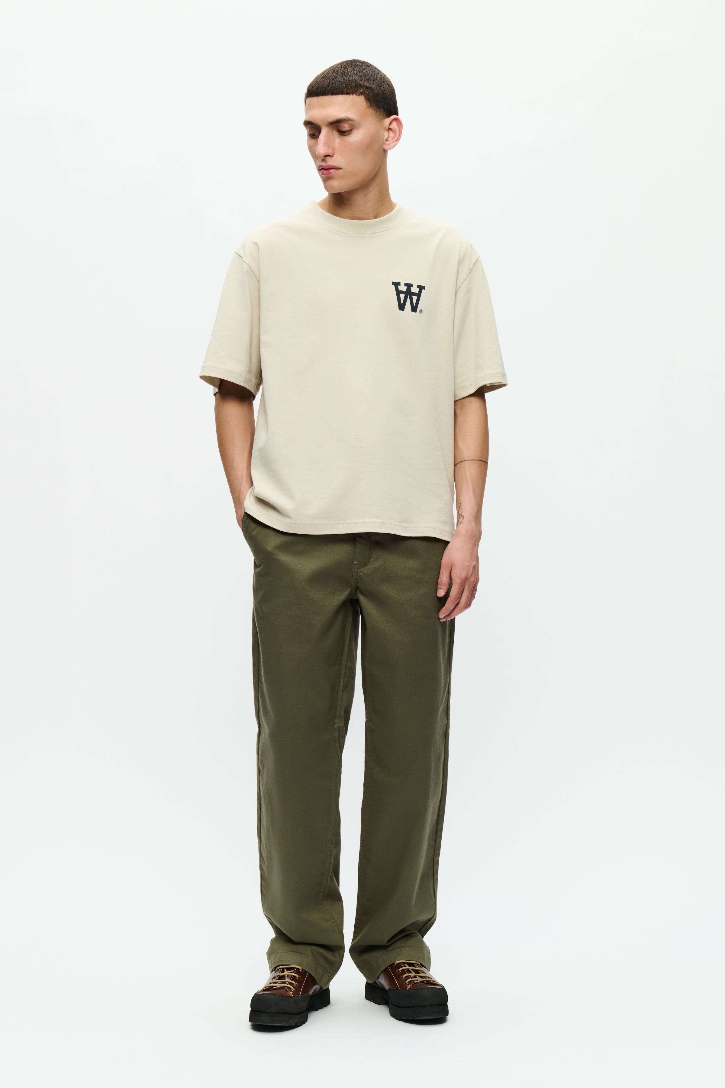 WWLiam T-shirt LOOKBOOK FRONT 30251546-144500