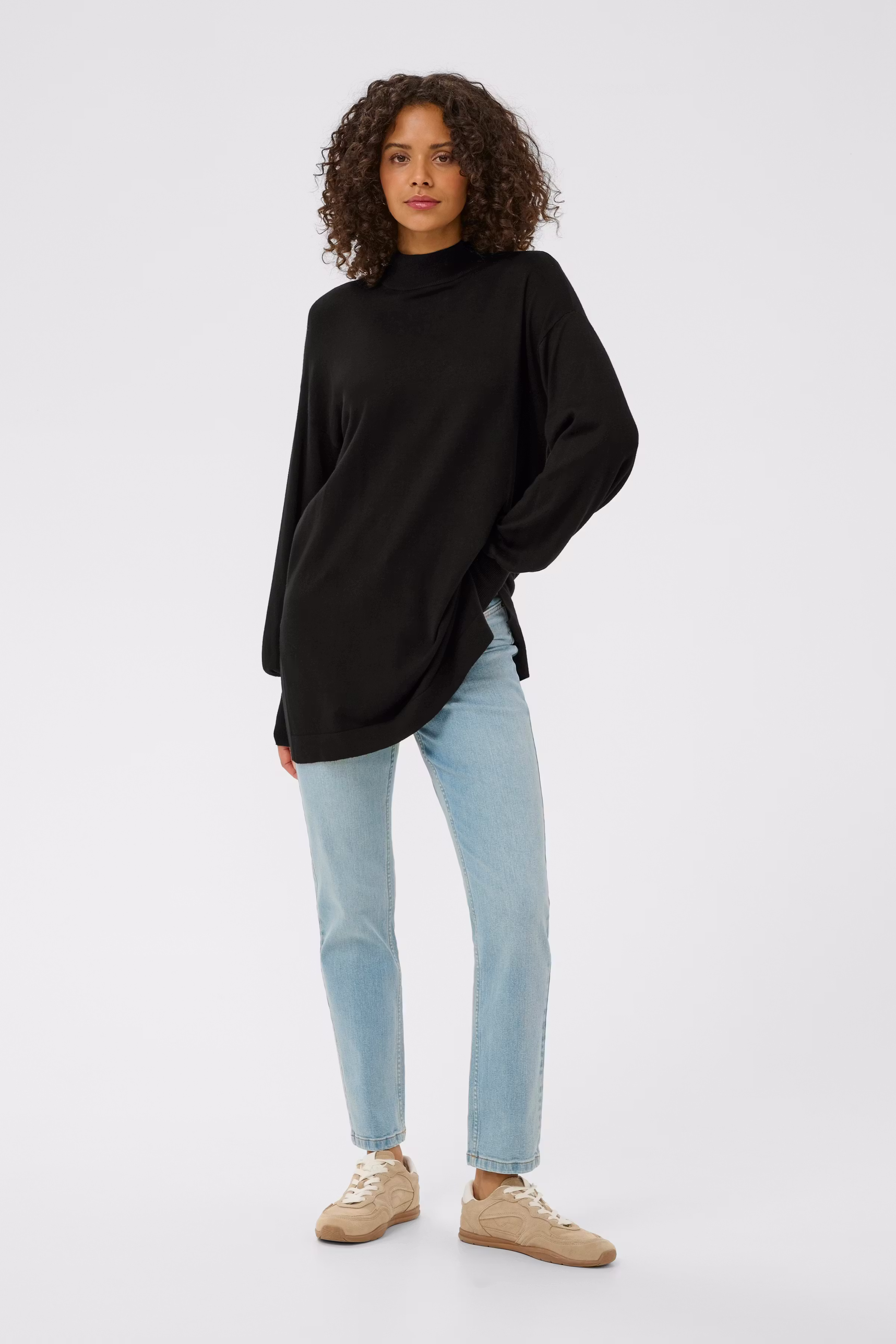 KAlizza Pullover LOOKBOOK FRONT 10511196-100121