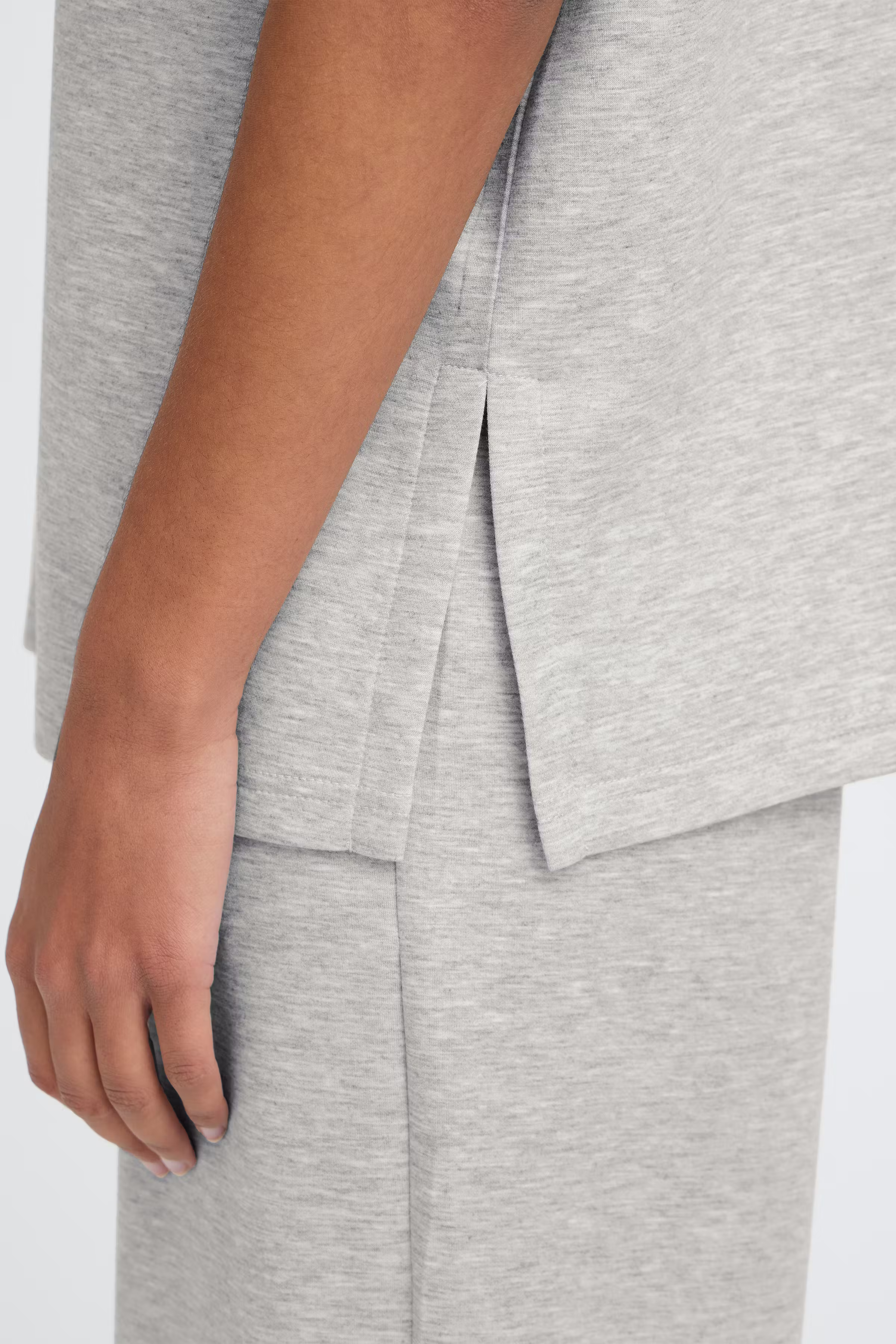 IHKATE T-shirt LOOKBOOK DETAIL 20125120-200317