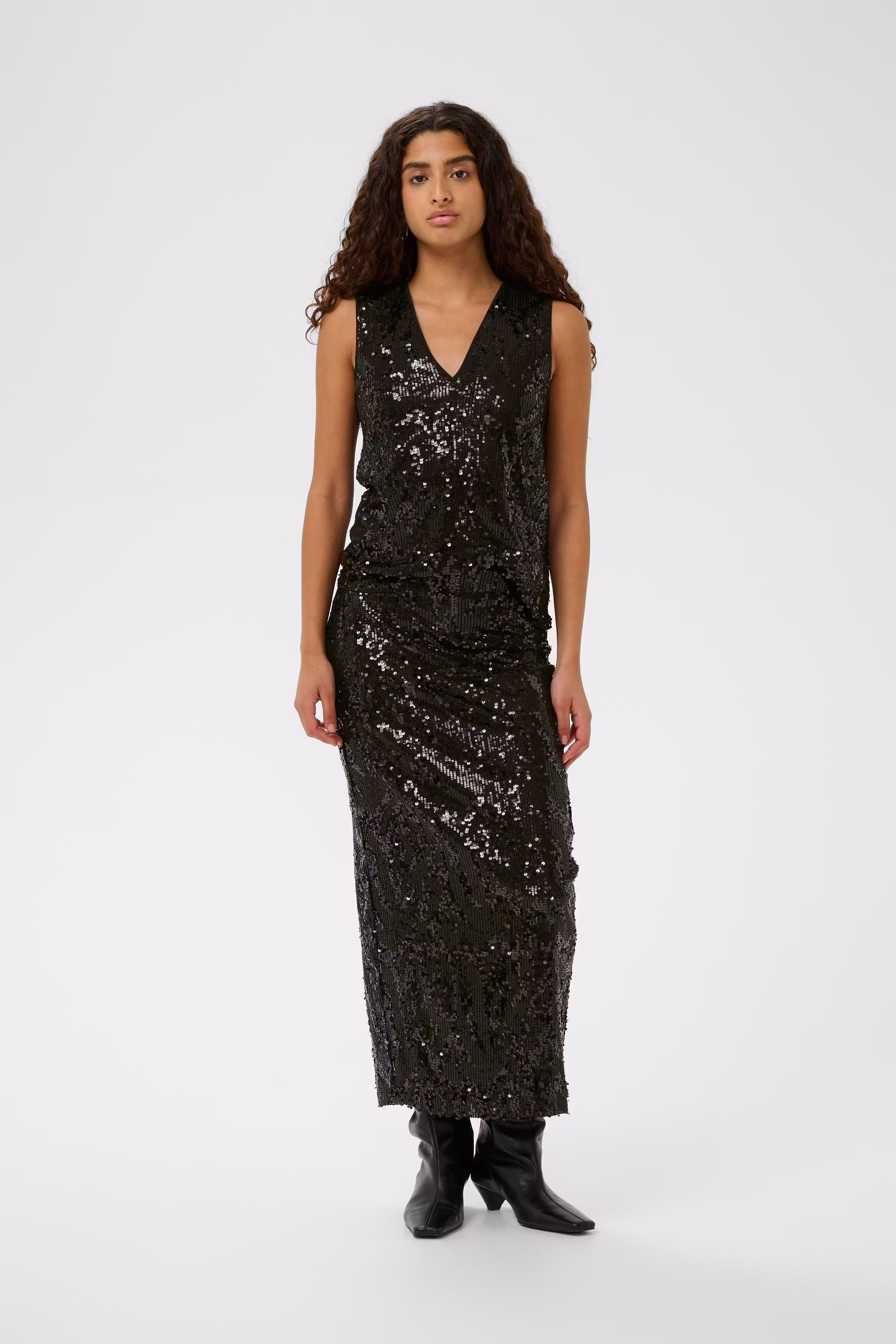 KIMBAIW paillet Top LOOKBOOK FRONT 30112127-194008