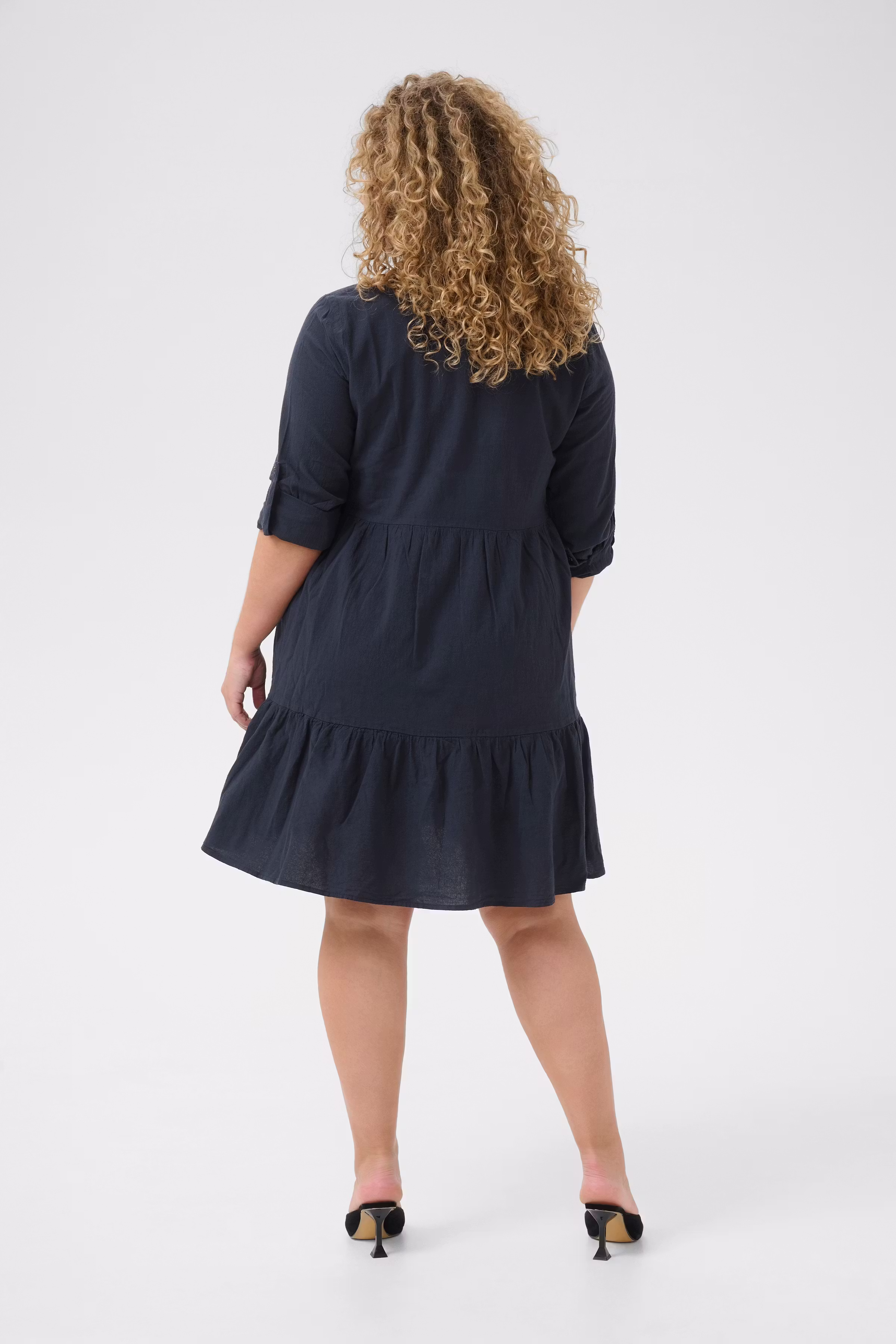 KCnana Dress LOOKBOOK BACK 10580928-194020