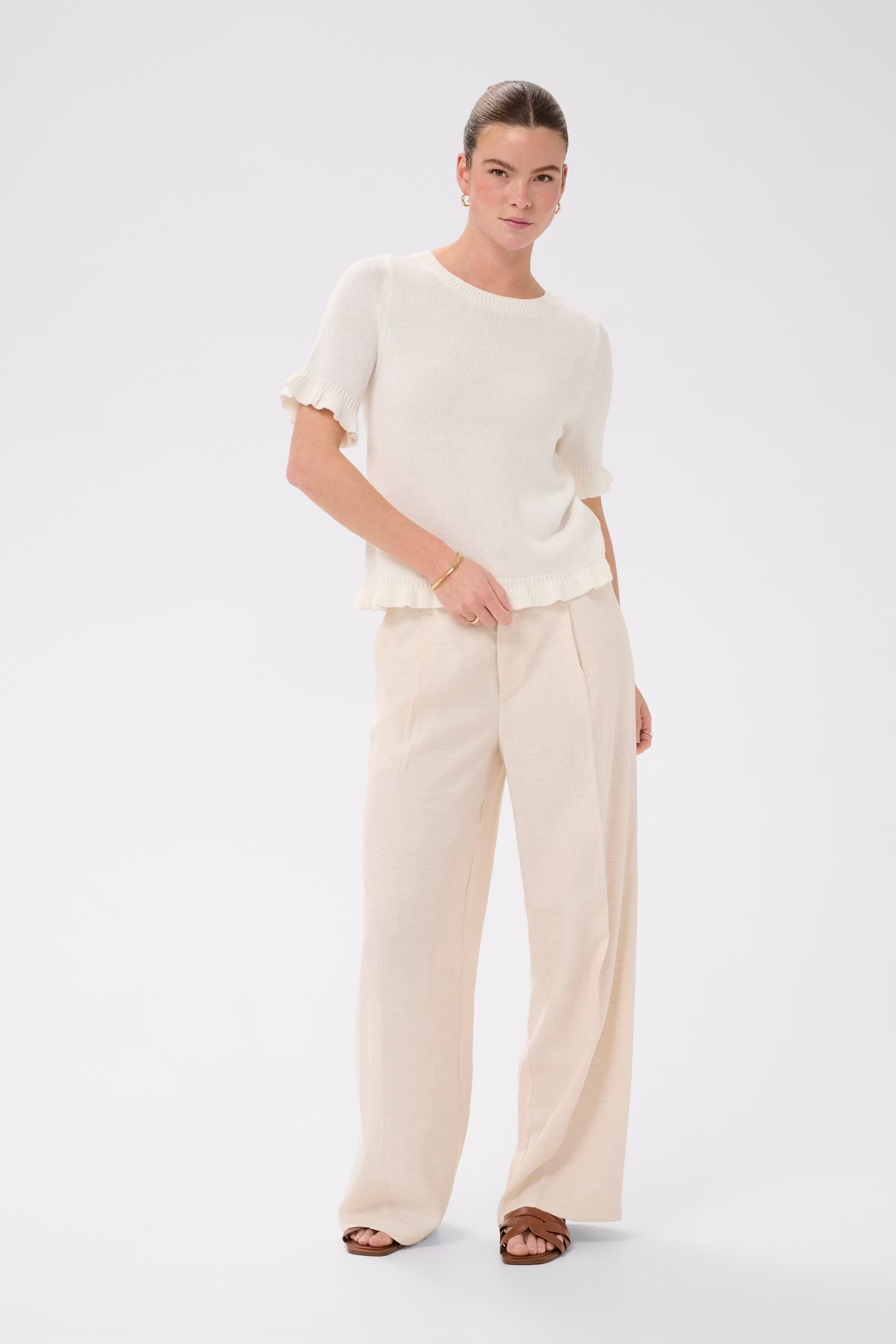 KAlindsay Pullover LOOKBOOK FRONT 10511524-110602