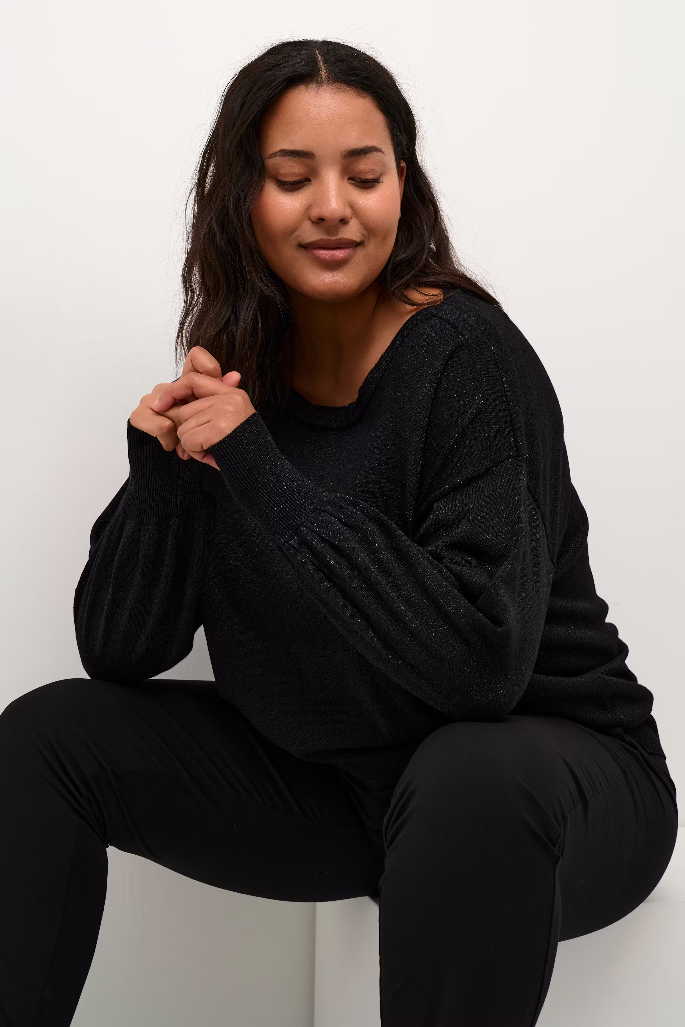 KCregitta Glitter Pullover LOOKBOOK DETAIL 10581898-100121