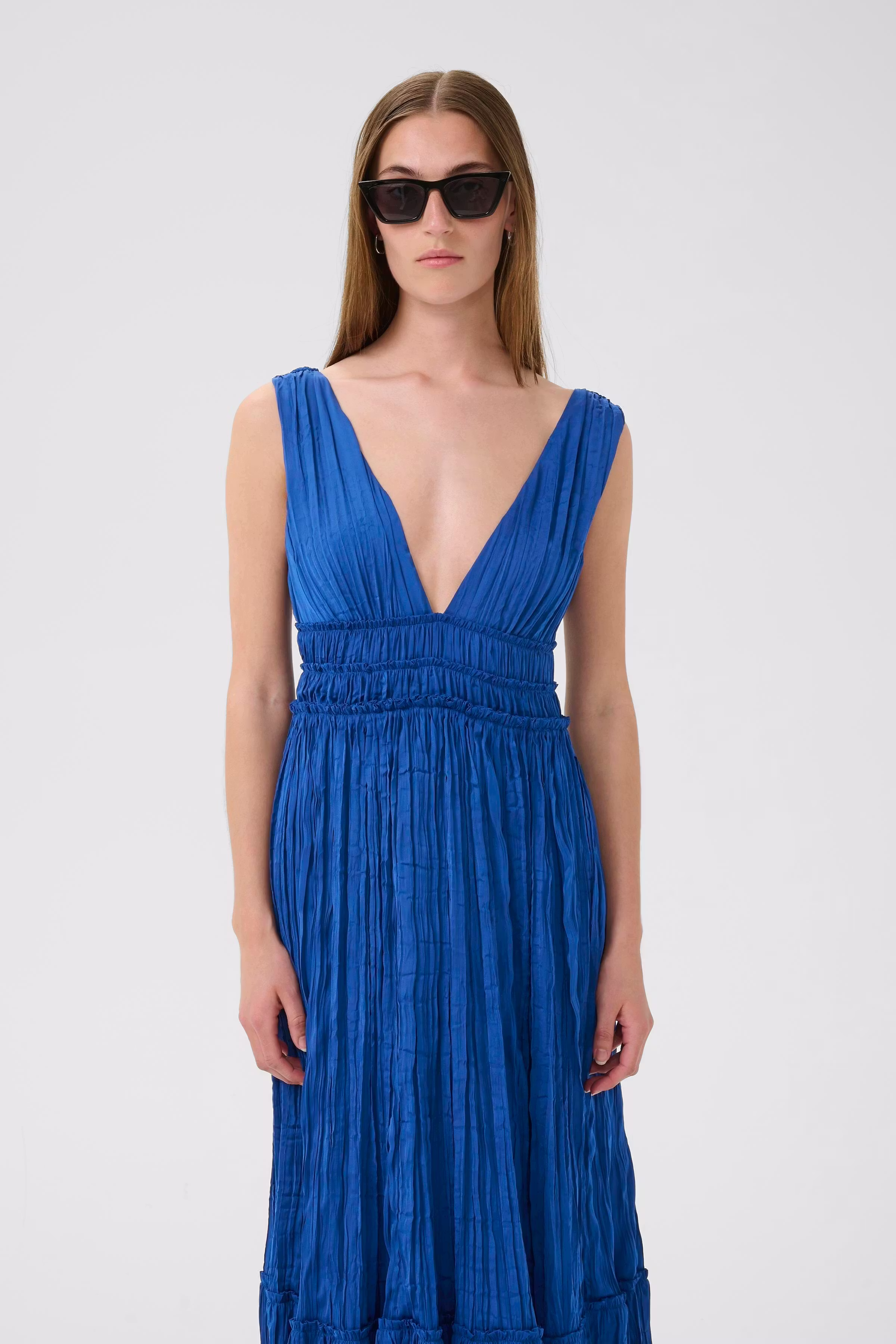 AlexaIW lang Kjole LOOKBOOK FRONT 30110852-193953