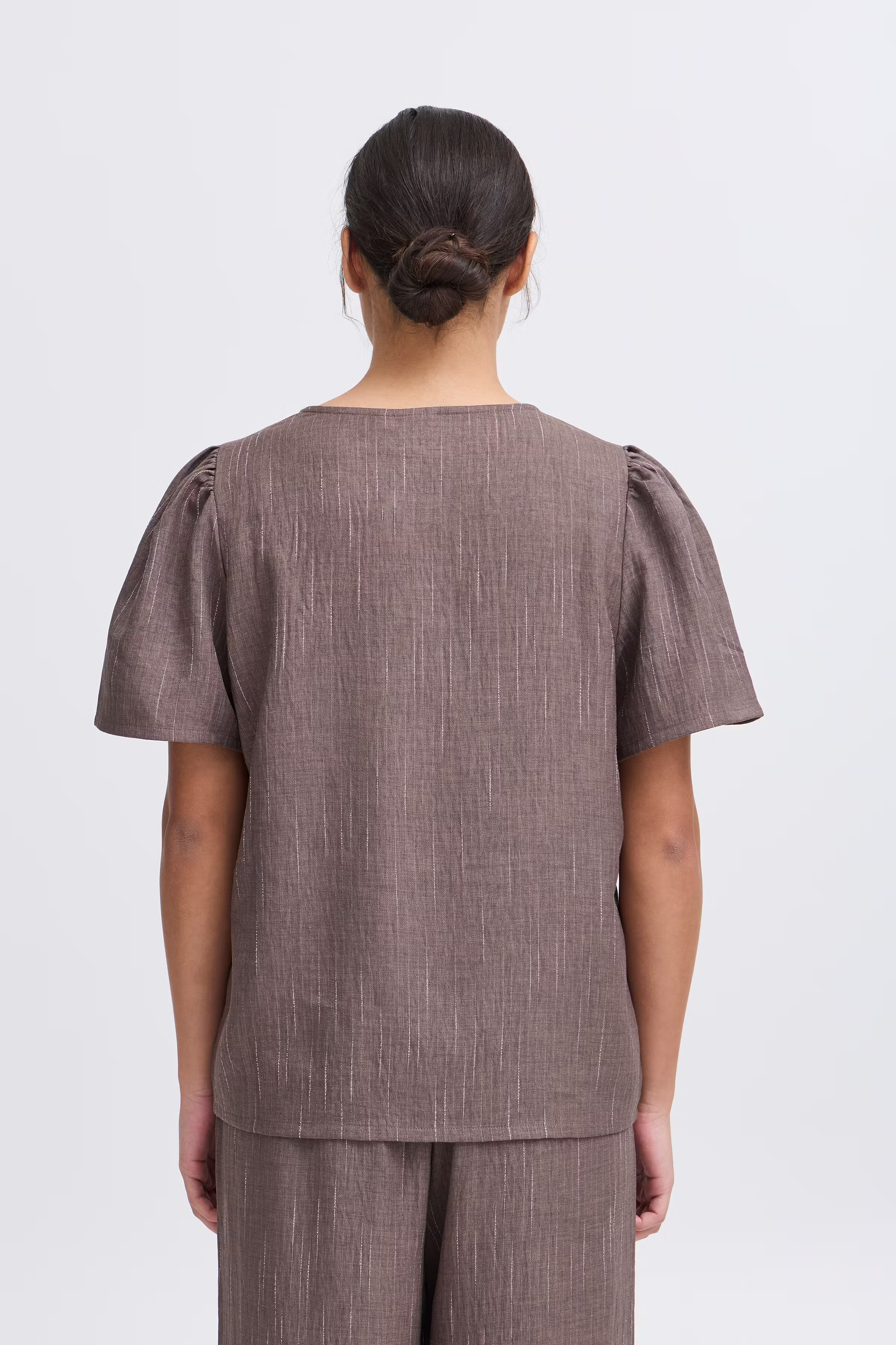 IXREMI T-shirt LOOKBOOK BACK 20123697-205321