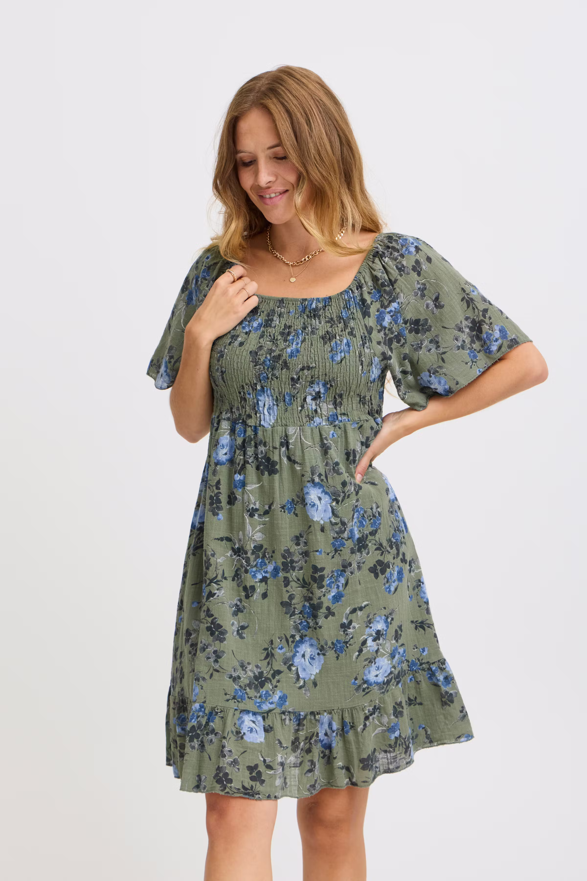 SBALEXA Kjole LOOKBOOK FRONT 22100680-176212