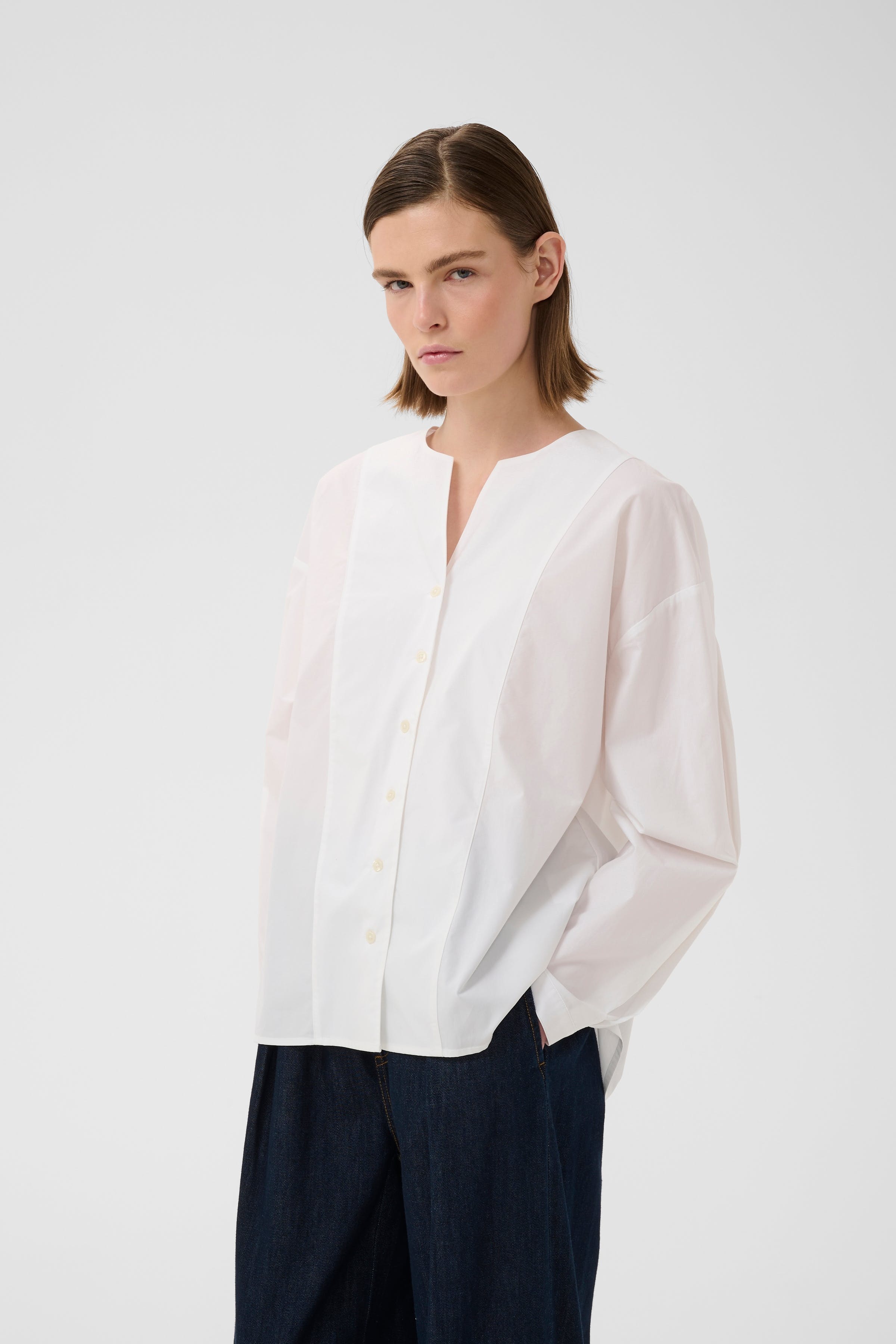 GLORIAIW Skjorte LOOKBOOK FRONT 30112620-300001