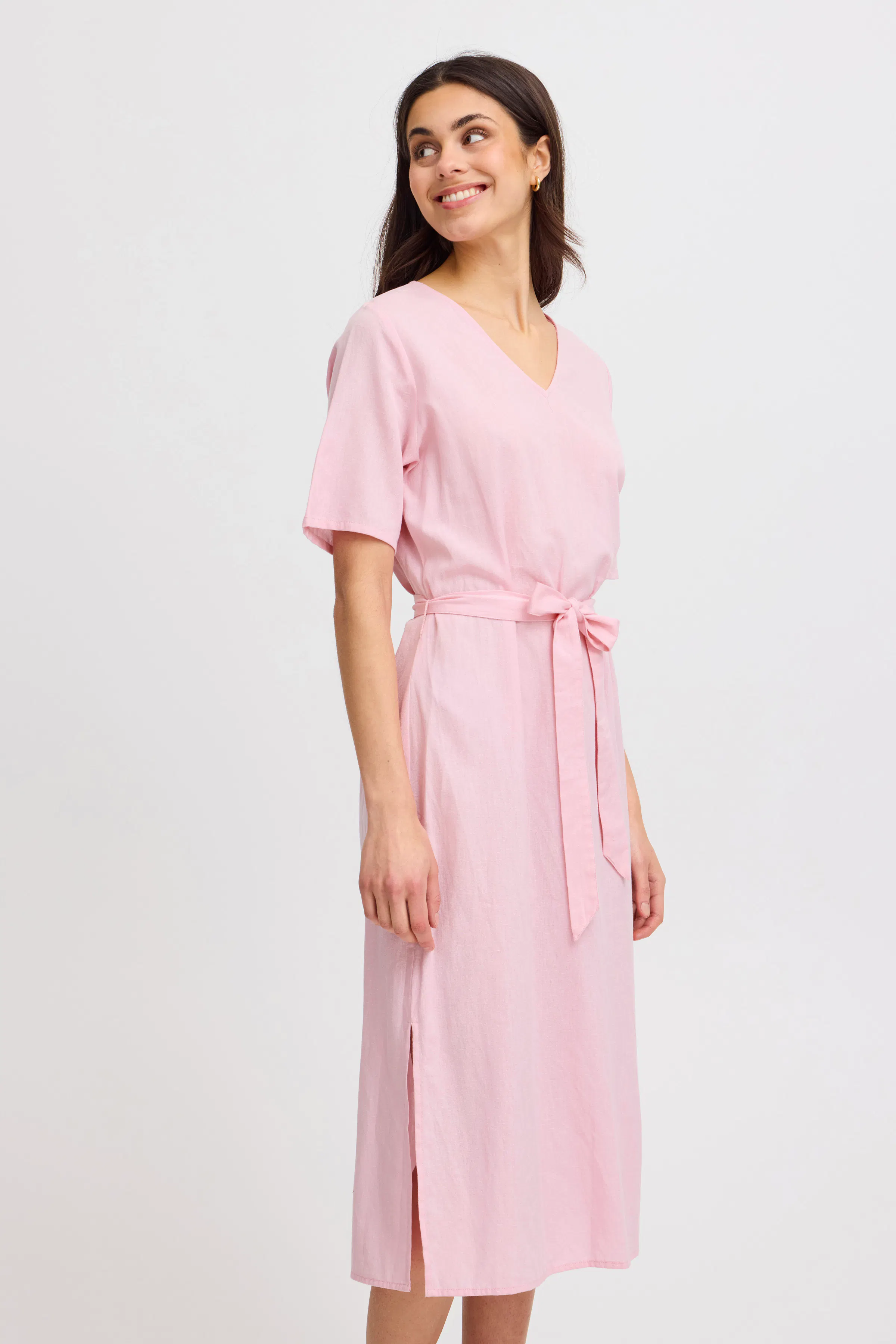 FRMADDIE Kjole LOOKBOOK FRONT 20613577-152218