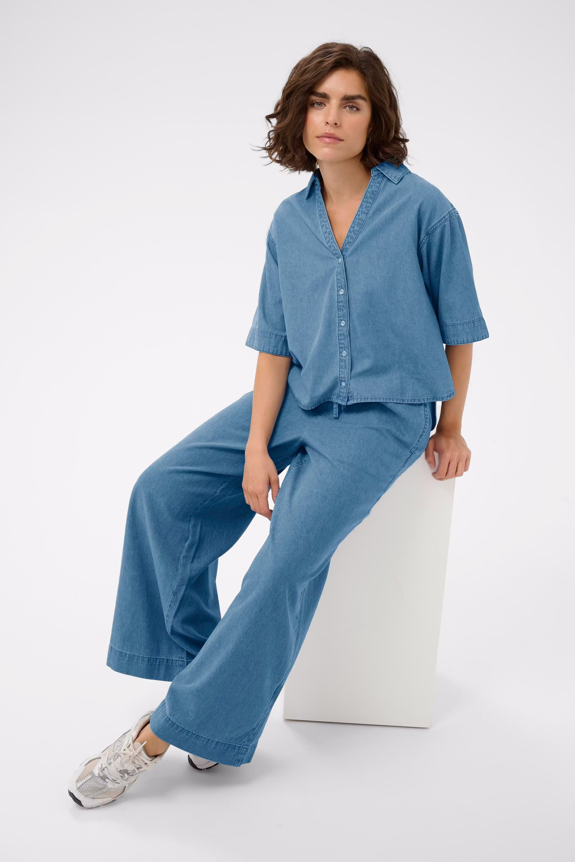 KAjade Hose LOOKBOOK DETAIL 10511715-105707