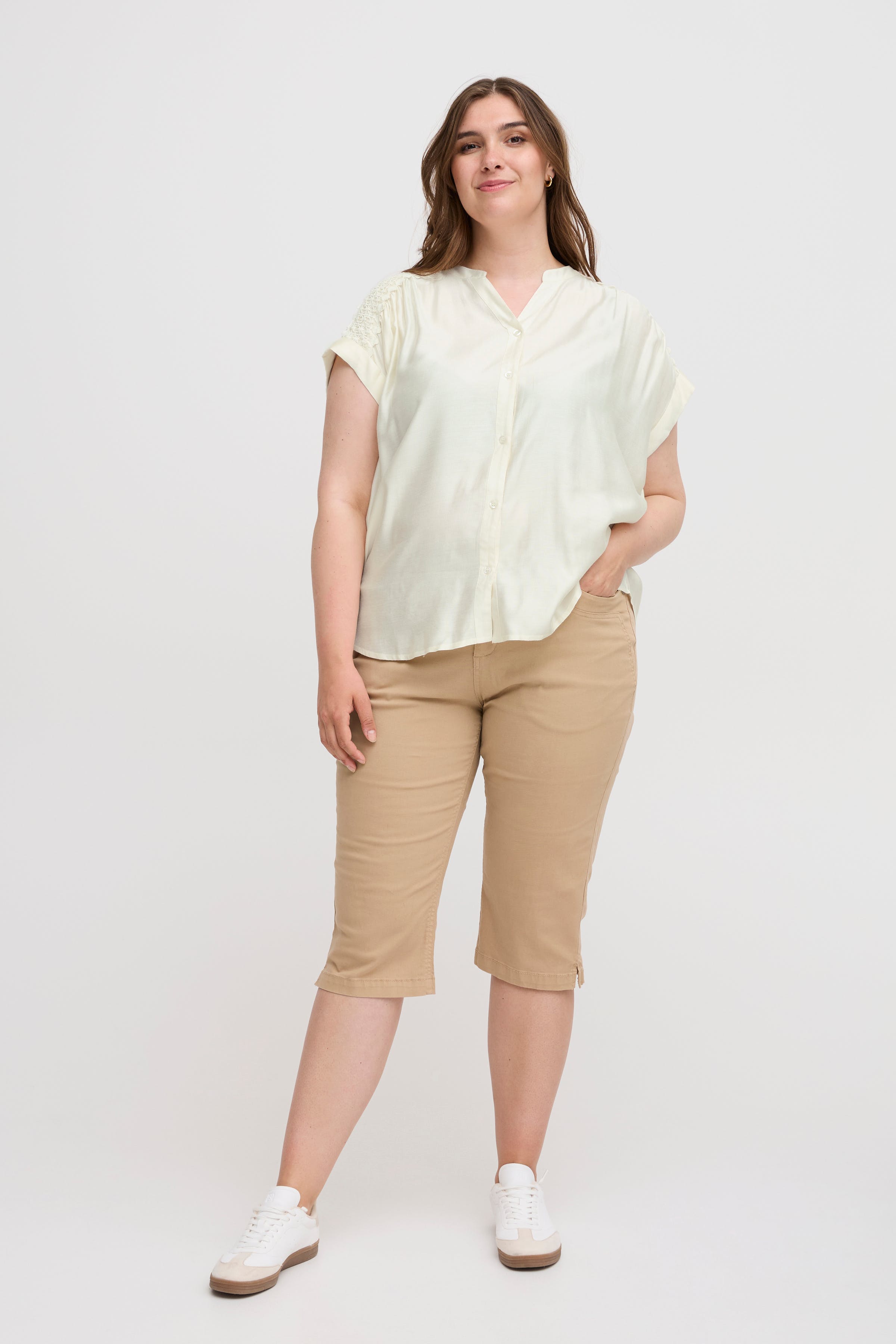 Short sleeved shirt LOOKBOOK FRONT 20613717-120602