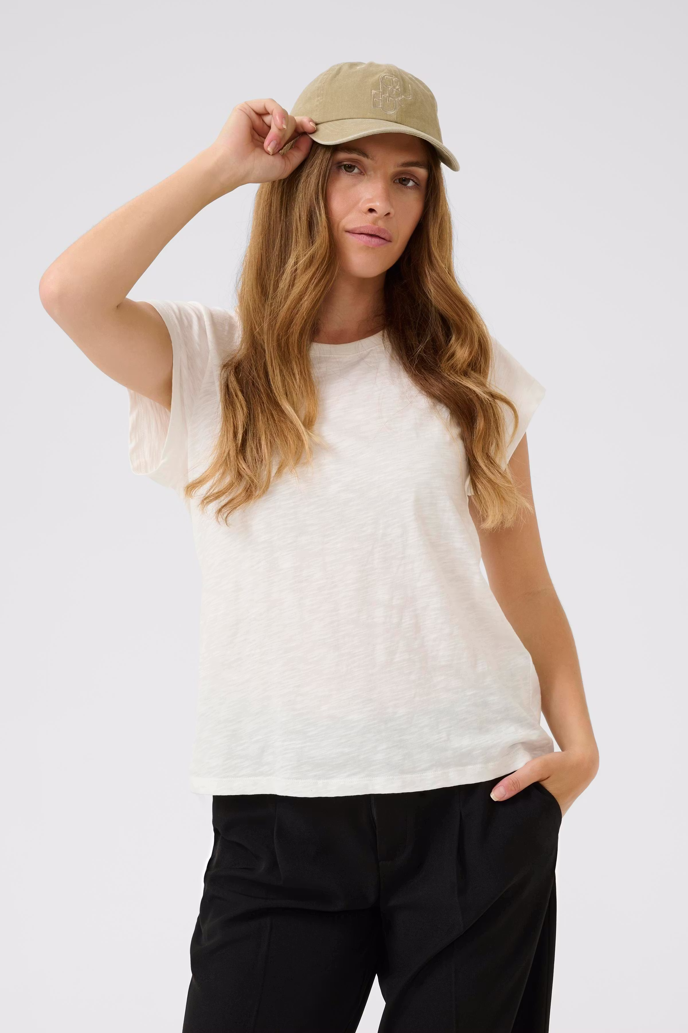 CUyessie Kappe LOOKBOOK FRONT 50112837-171009