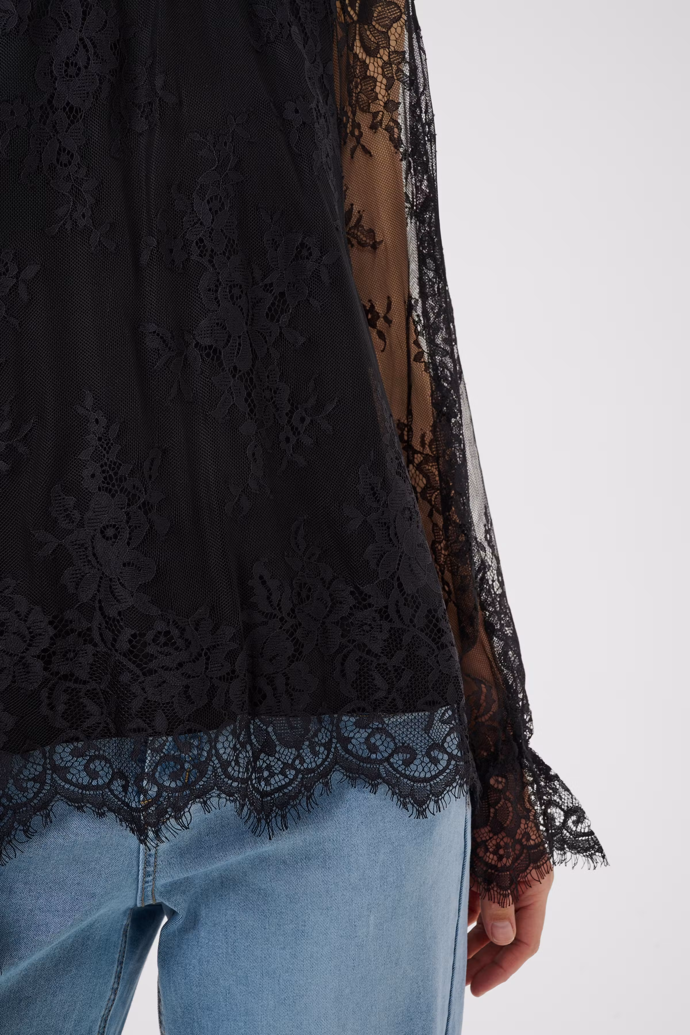 CRMira Blus LOOKBOOK DETAIL 10615811-100120