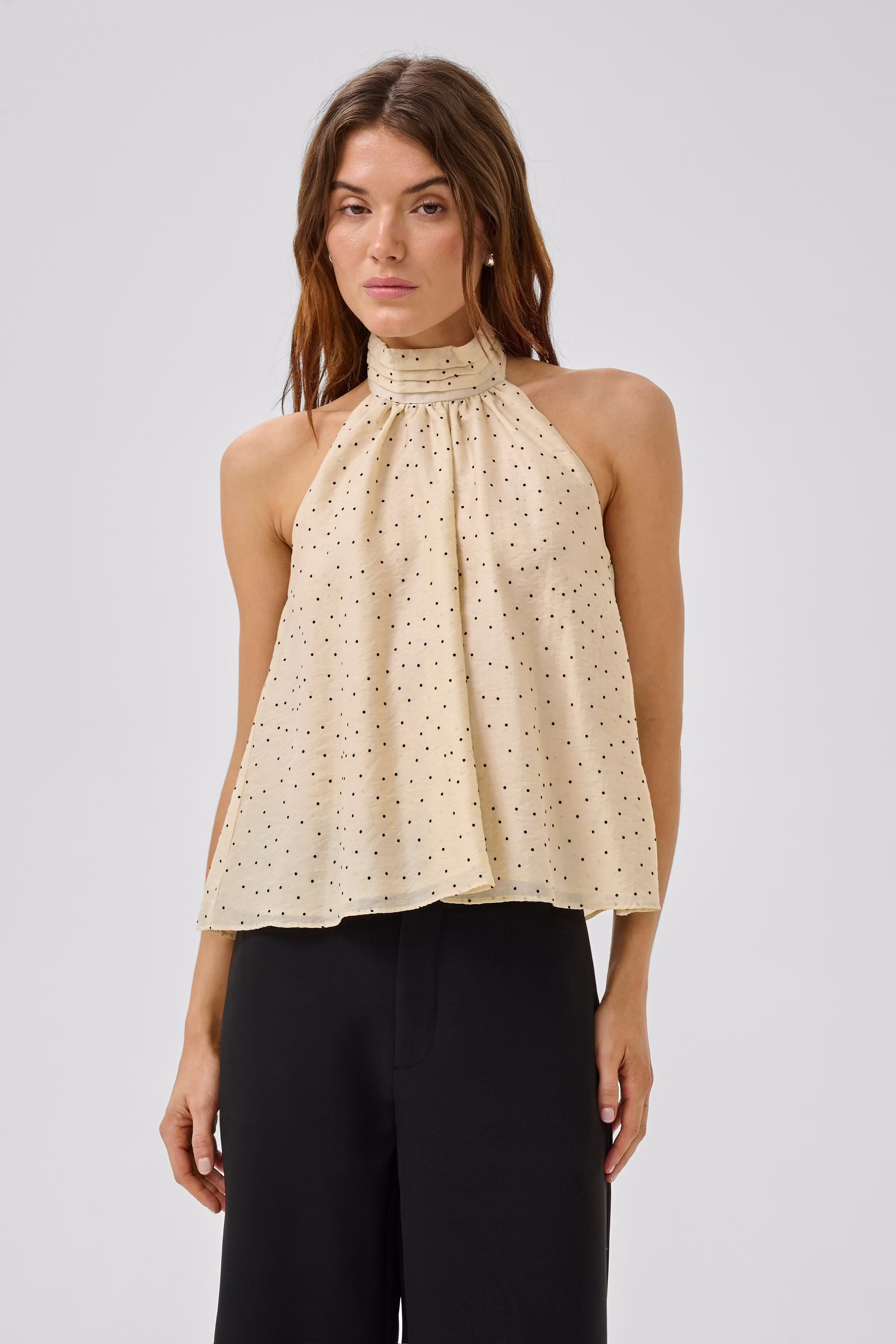 MWHally Bluse LOOKBOOK FRONT 10705612-109613