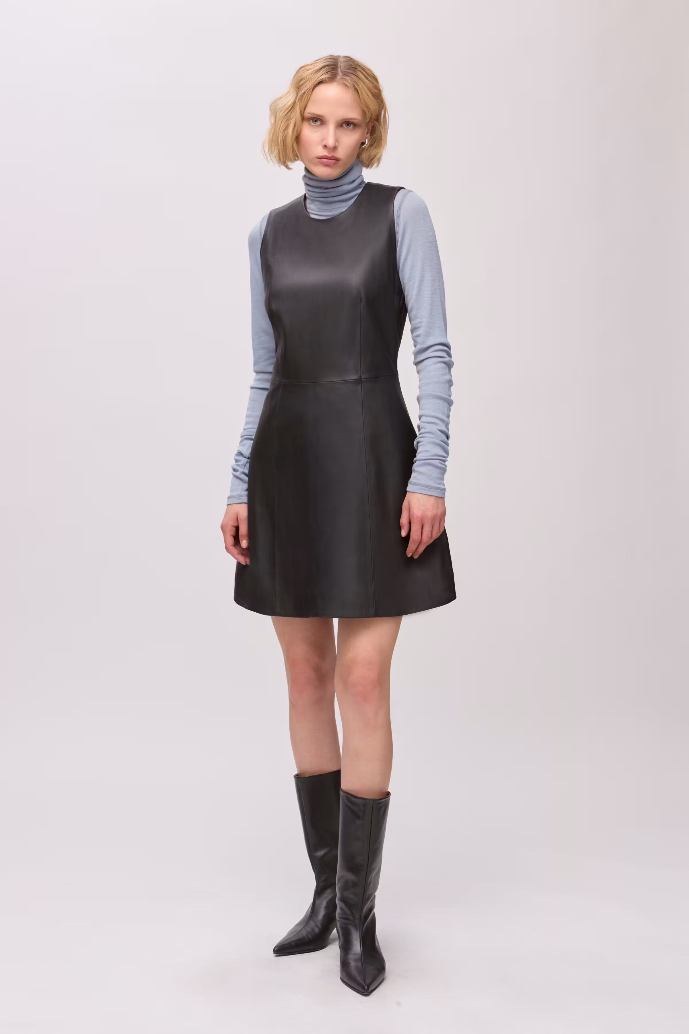 IOLoretta Dress LOOKBOOK FRONT 30600112-BK999