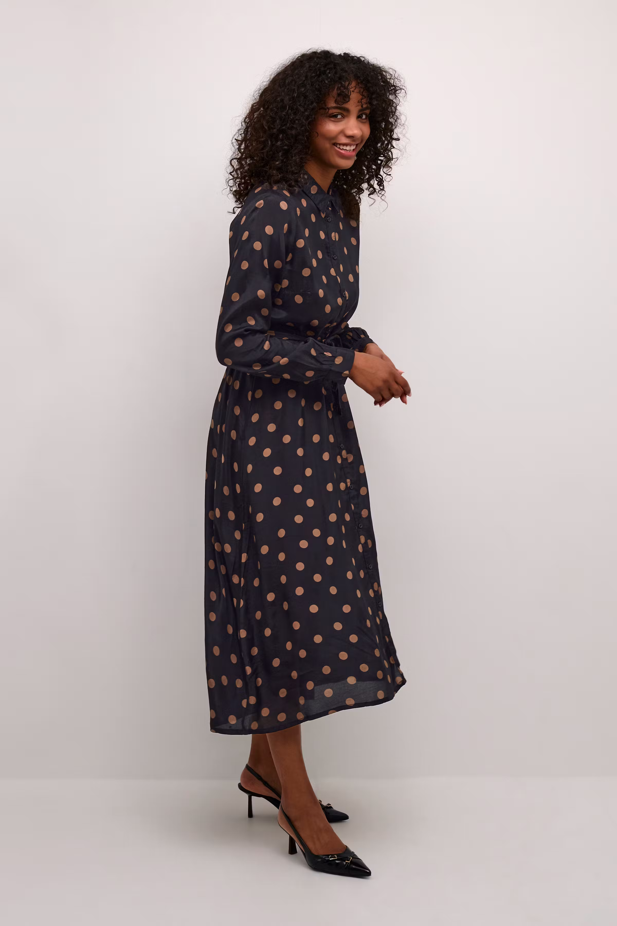 KAoline Kjole LOOKBOOK FRONT 10551216-100535