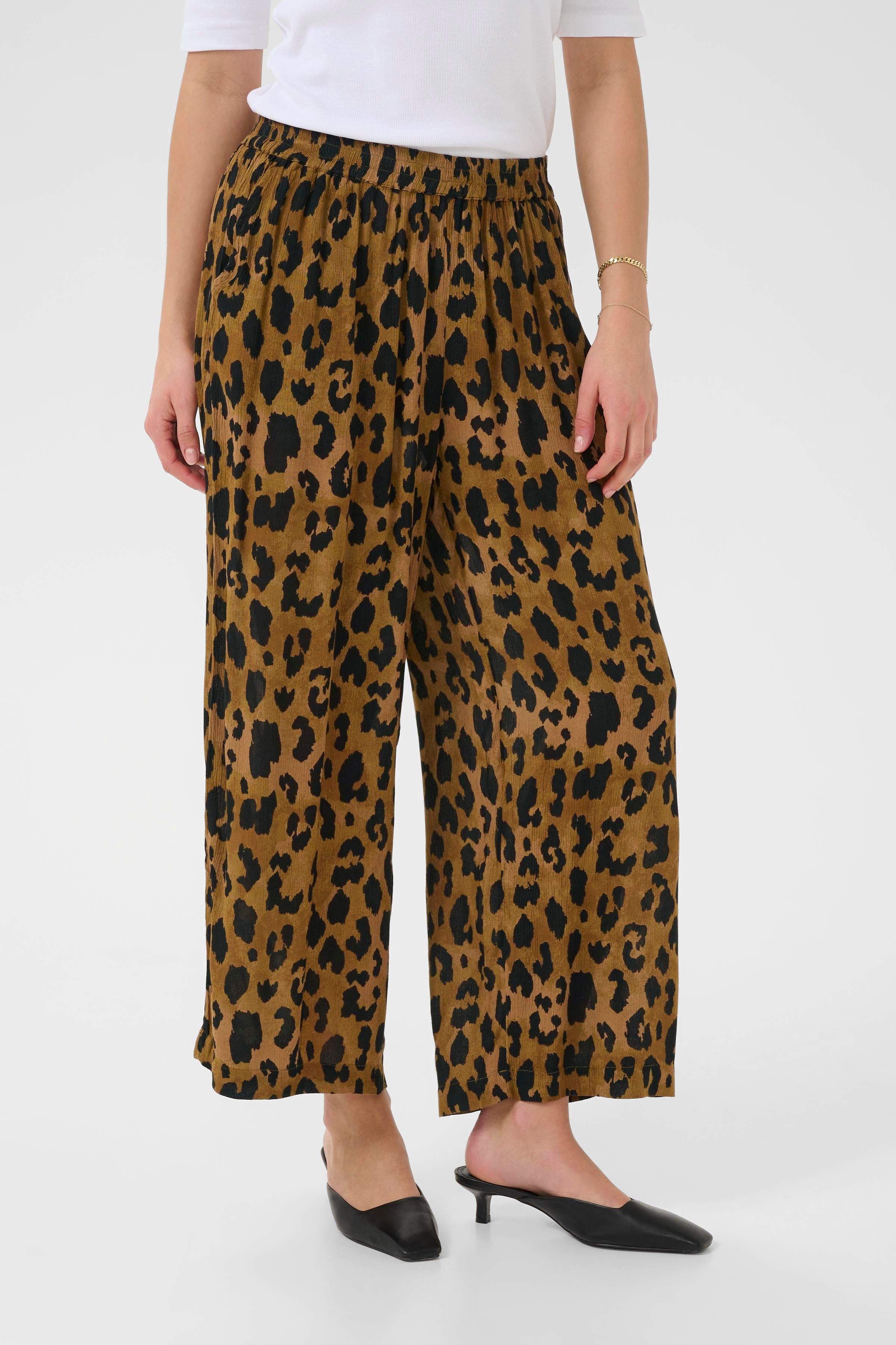 KAmille Trousers LOOKBOOK FRONT 10510334-107946