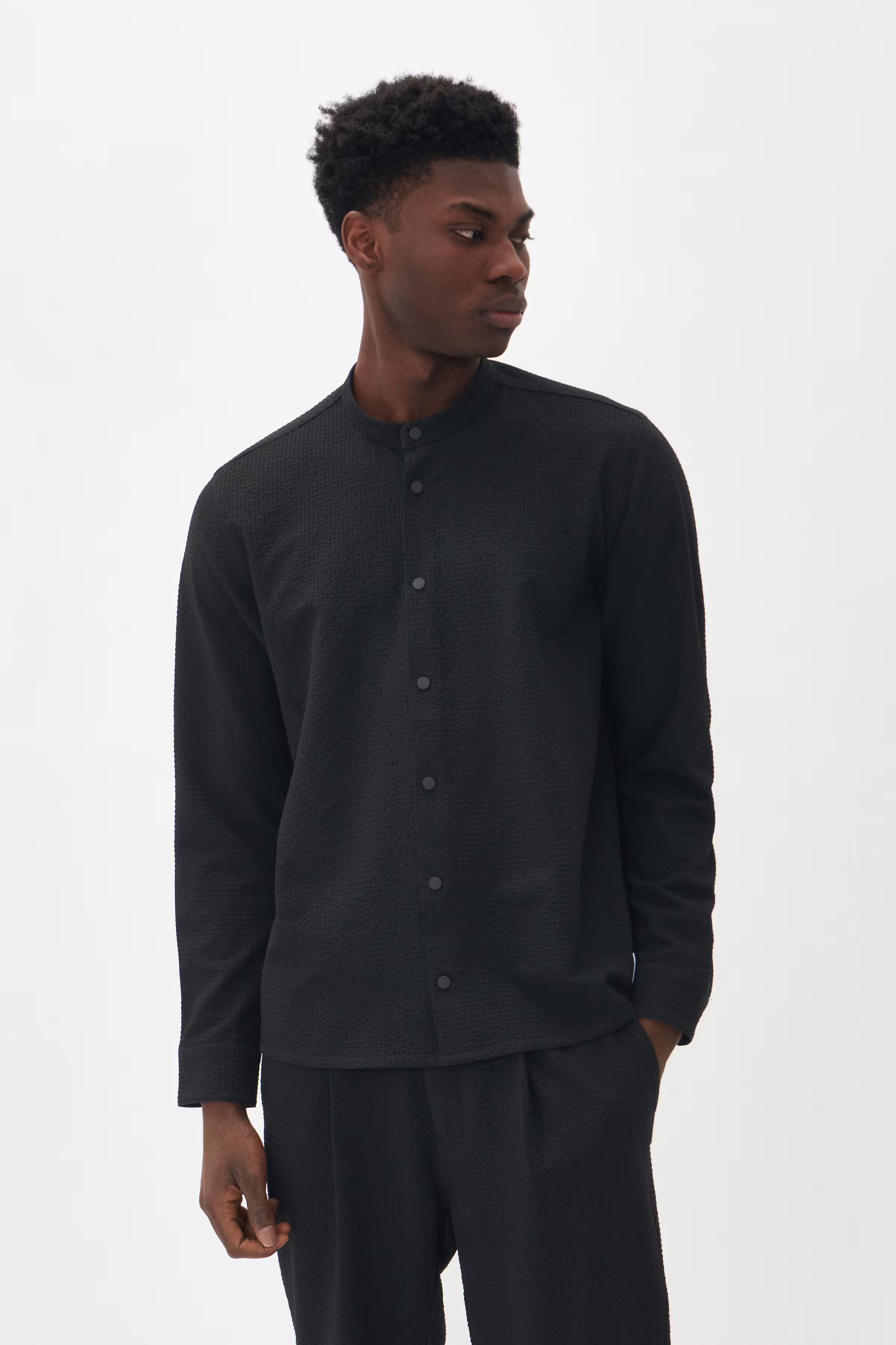 MAchinzon M73 Overshirt LOOKBOOK FRONT 30207529-300275