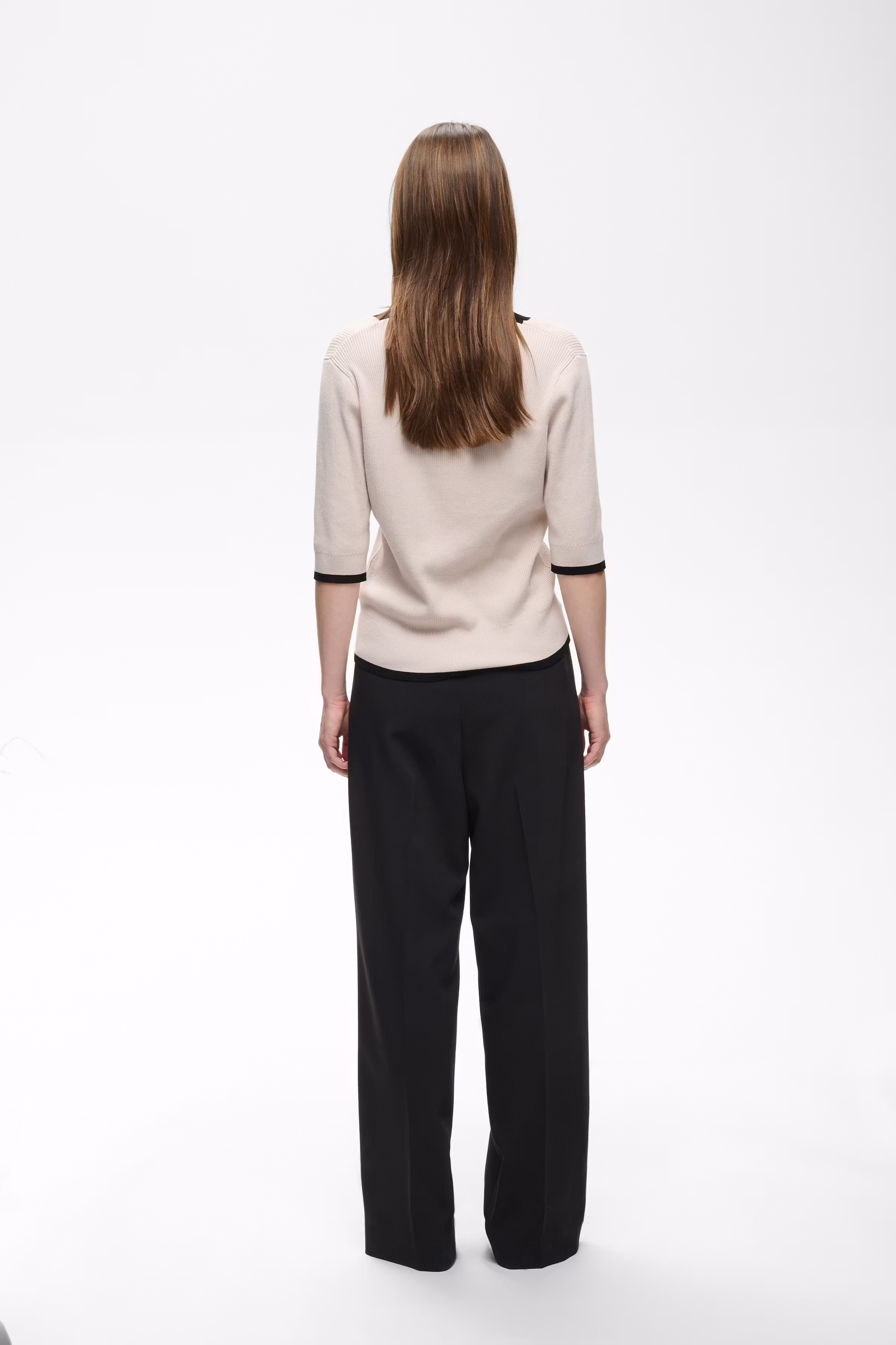 LeenahIW V-Neck Pullover LOOKBOOK BACK 30110675-130403