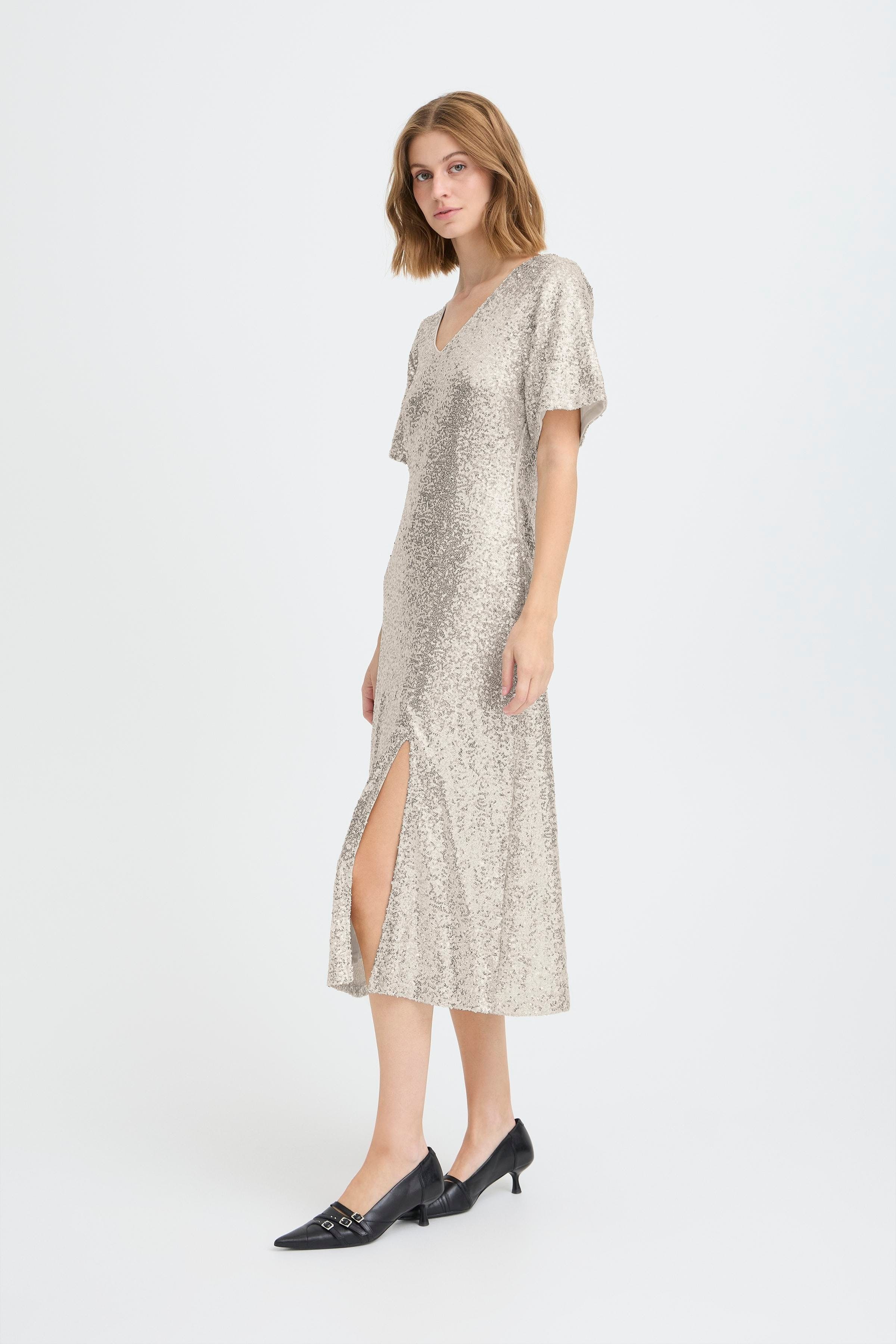 IHFAUCA Kjole LOOKBOOK FRONT 20124842-131012