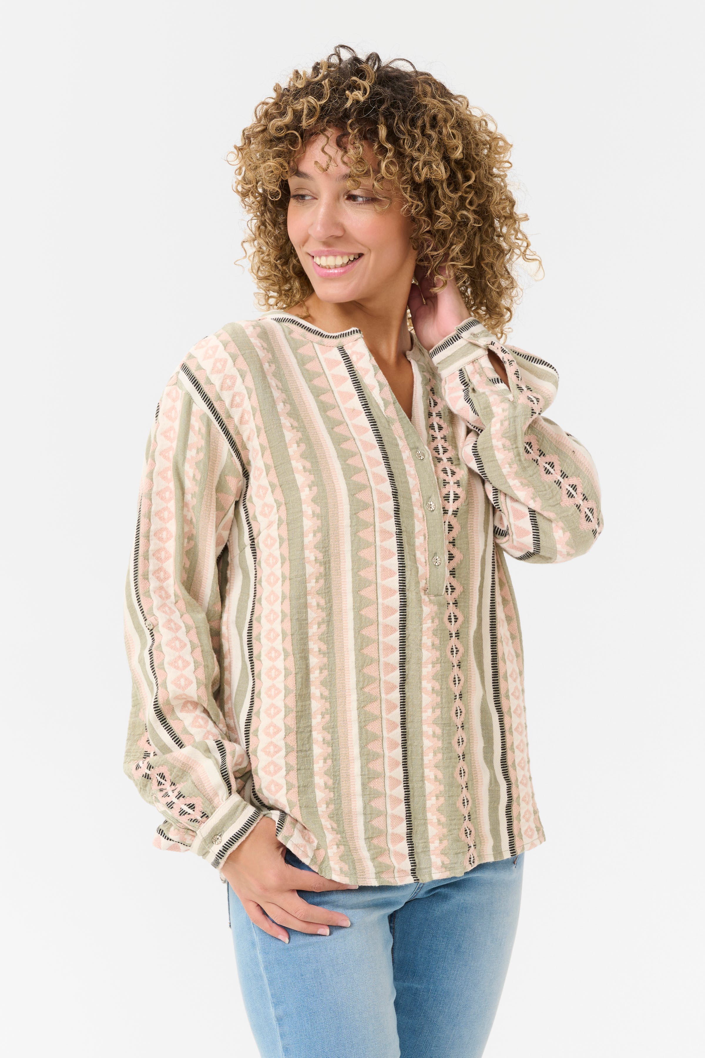 CRSola Bluse LOOKBOOK FRONT 10613439-107279