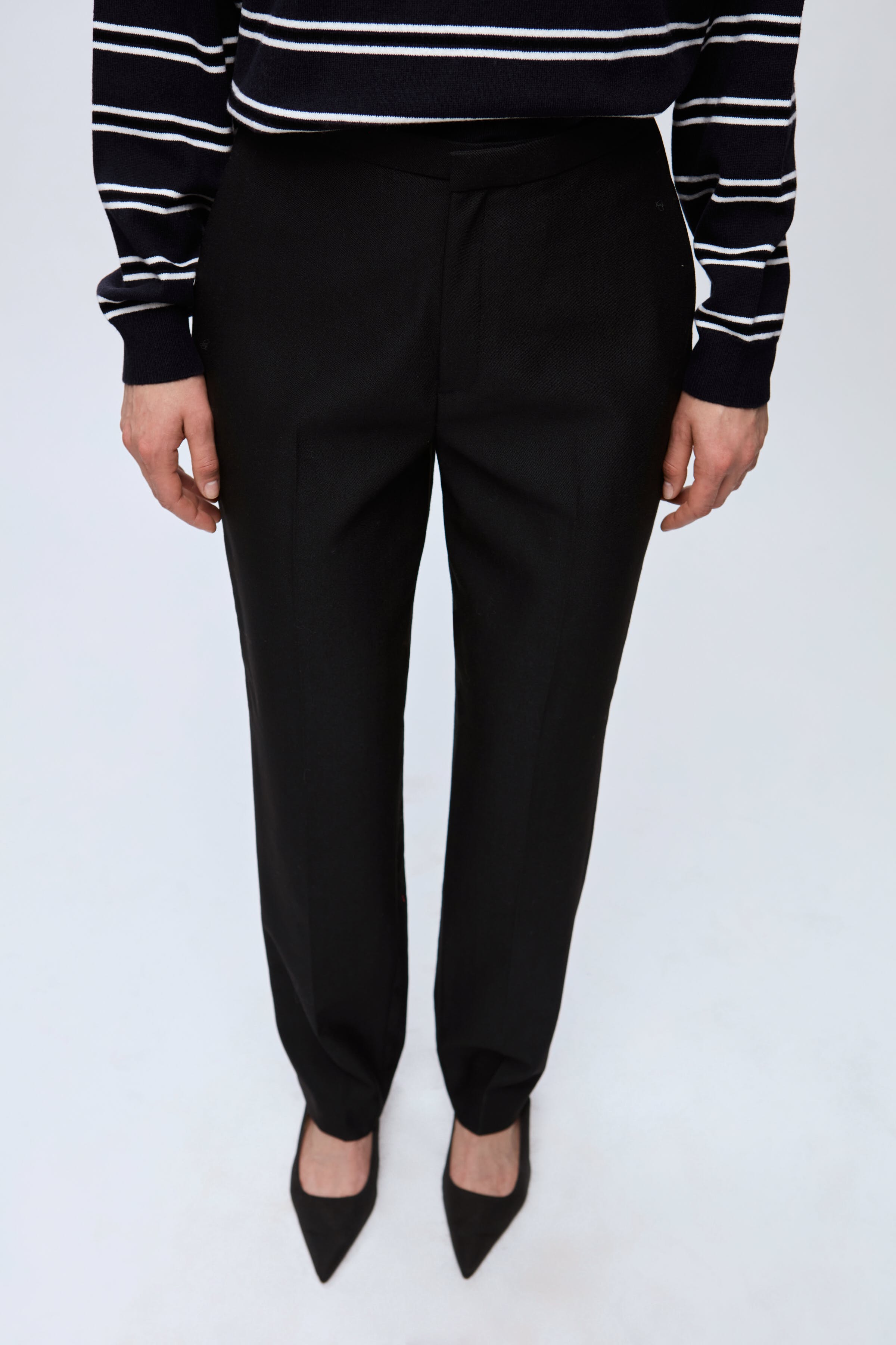 IOParis Trousers LOOKBOOK FRONT 30600132-BK999
