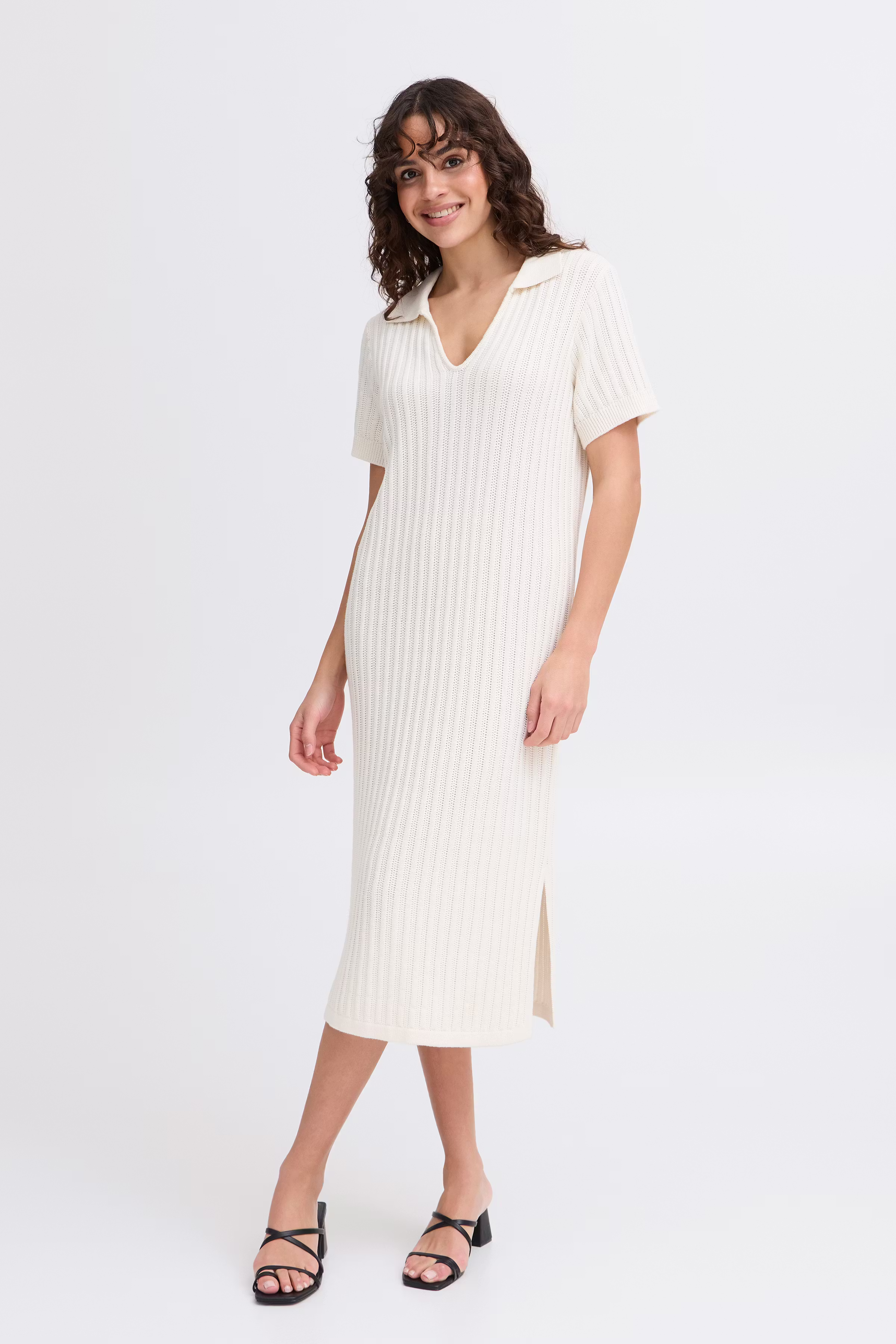 FROFELINA Kleid LOOKBOOK FRONT 20615698-110701