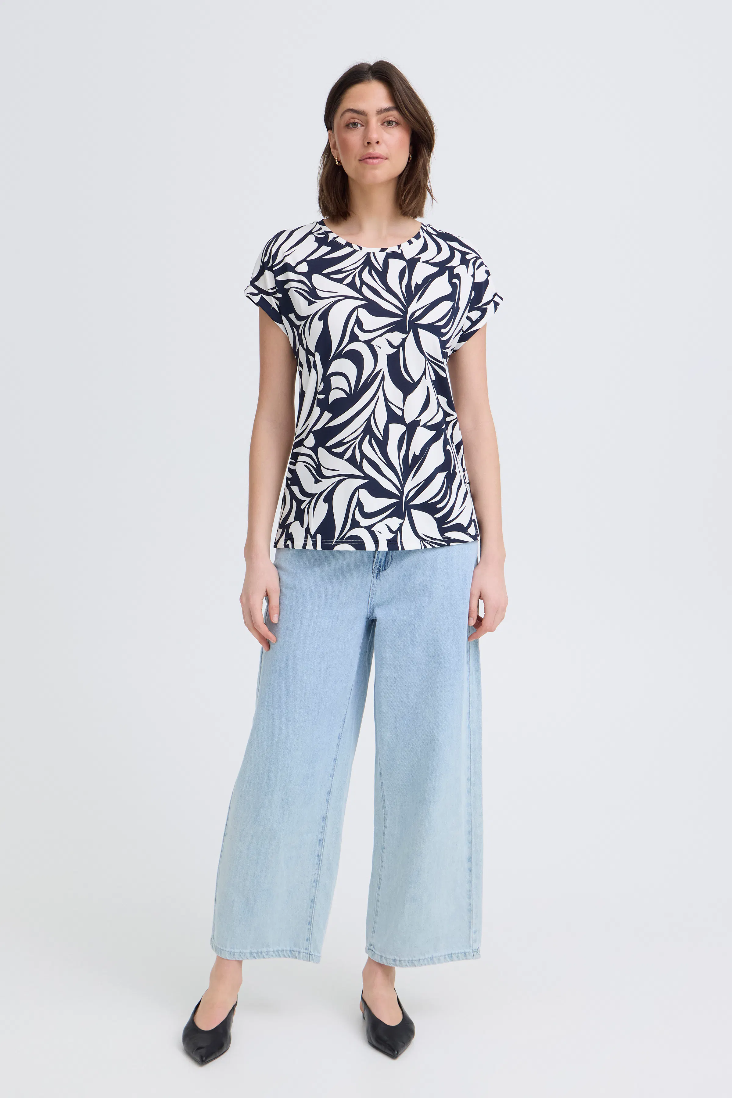 FRSEEN T-shirt LOOKBOOK FRONT 20610634-900010587