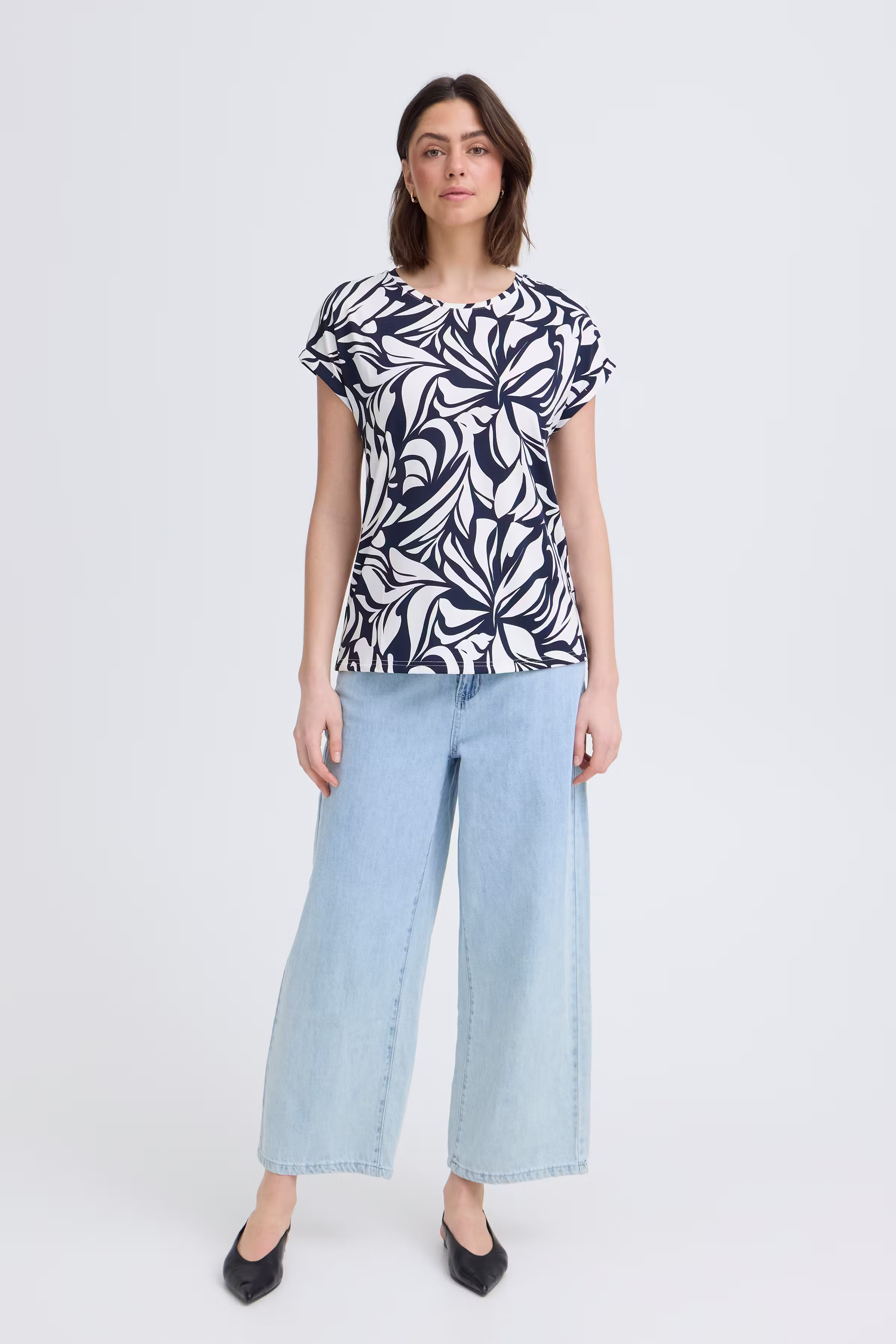 FRSEEN T-shirt LOOKBOOK FRONT 20610634-900010587